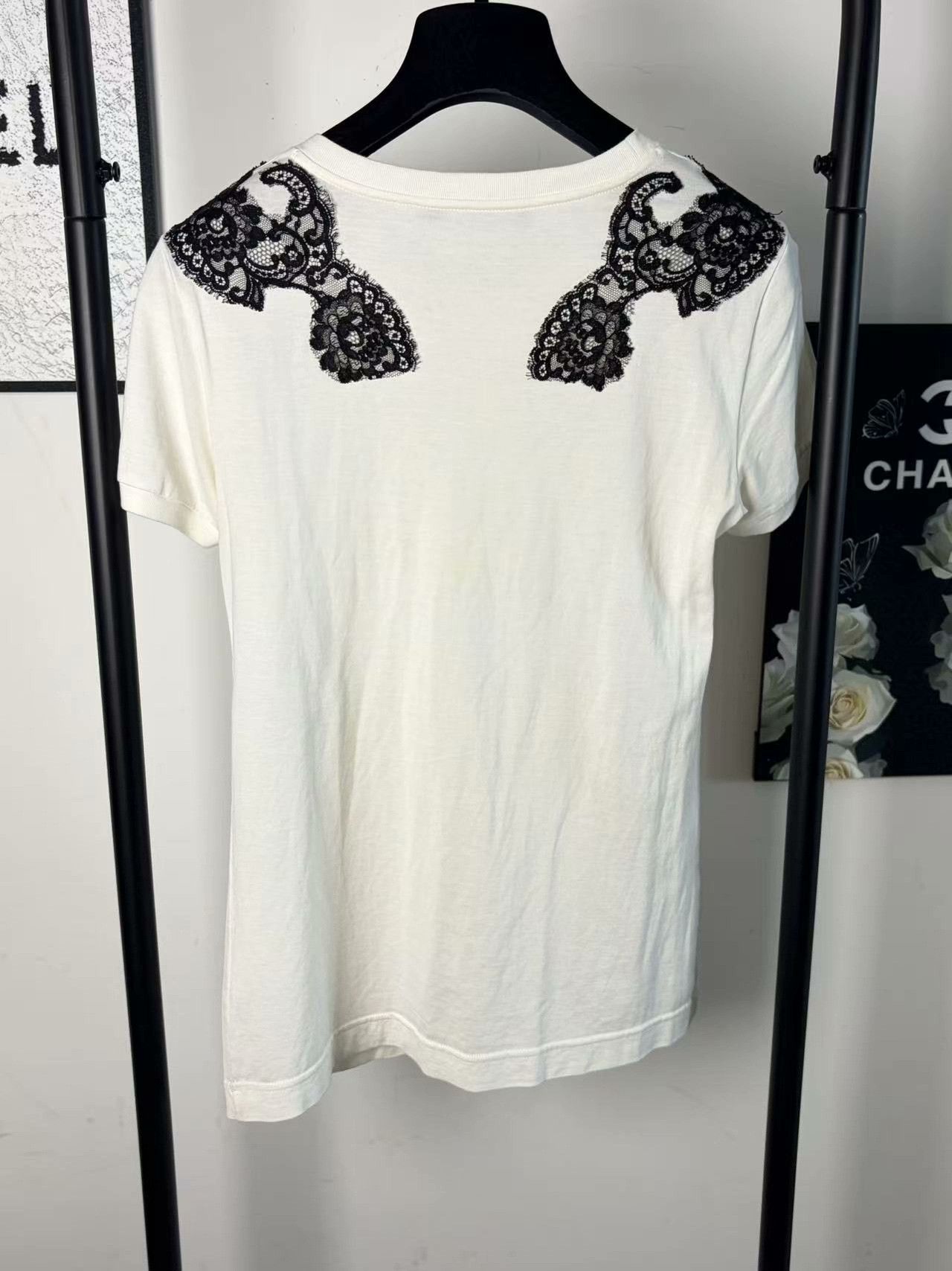 Dolce & Gabbana Dolce & Gabbana White T-Shirt M Women Size M / US 6-8 / IT 42-44 - 2 Thumbnail