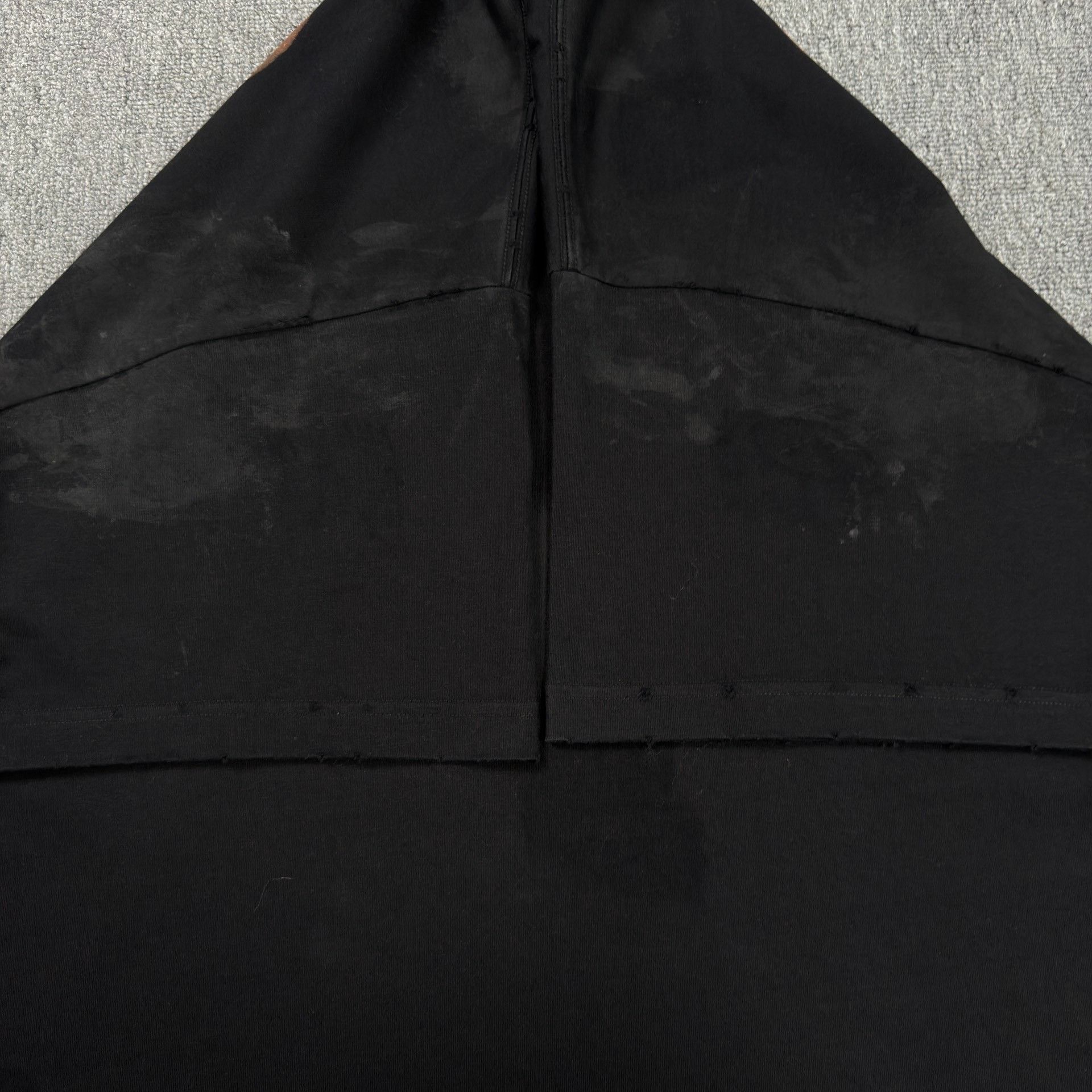Balenciaga Balenciaga Distressed Bitcoin Logo T-Shirt Size L Size US L / EU 52-54 / 3 - 4 Thumbnail
