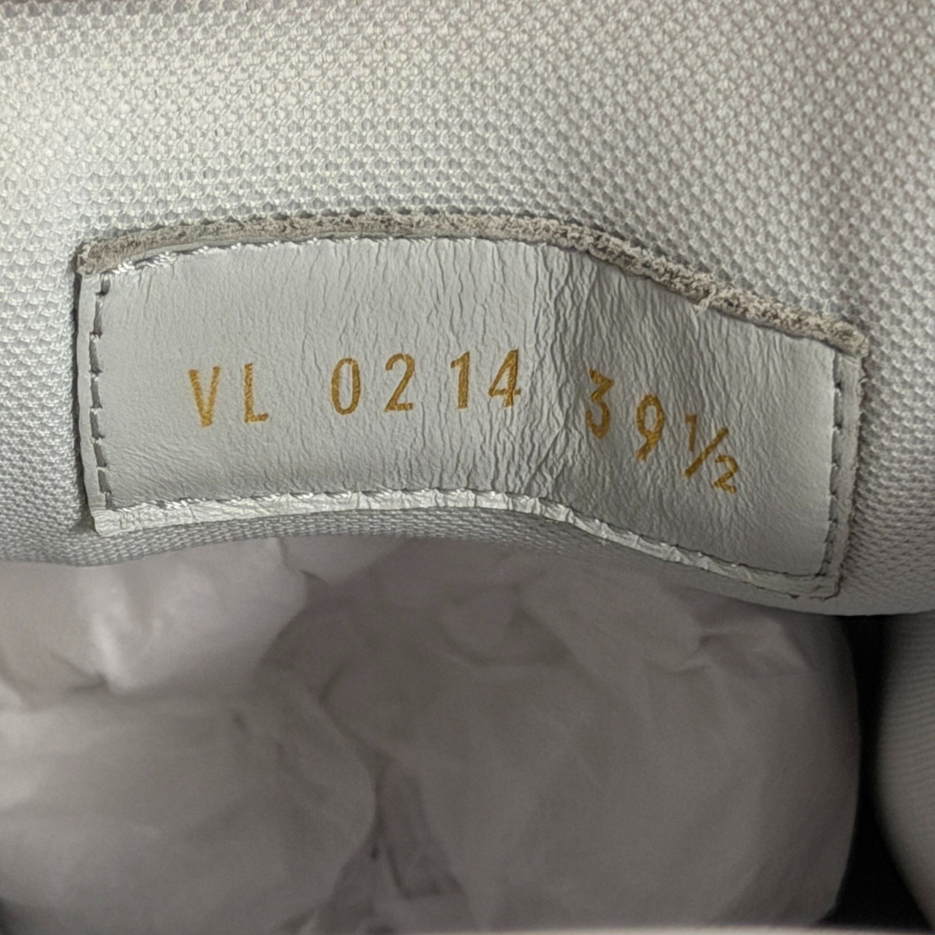 Louis Vuitton Louis Vuitton Gray White LV Trainer Maxi US 6.5 Size US 6.5 / EU 39-40 - 6 Thumbnail