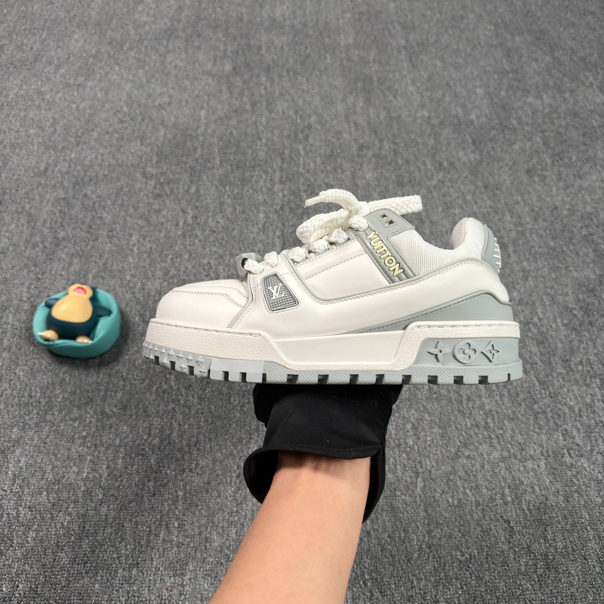 Louis Vuitton Louis Vuitton Gray White LV Trainer Maxi US 6.5 Size US 6.5 / EU 39-40 - 8 Thumbnail