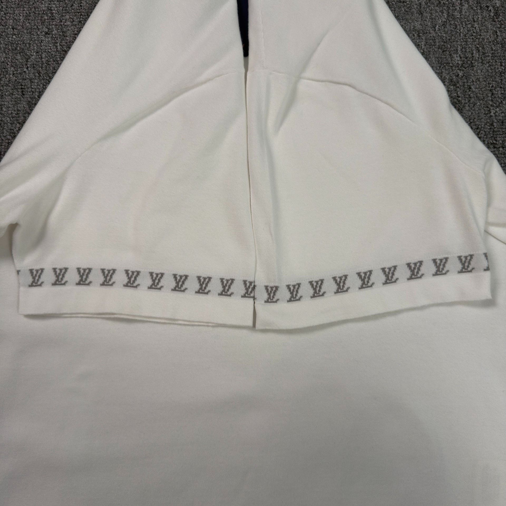 Louis Vuitton Louis Vuitton Monogram Cuff Knit T-Shirt M Size US M / EU 48-50 / 2 - 4 Thumbnail