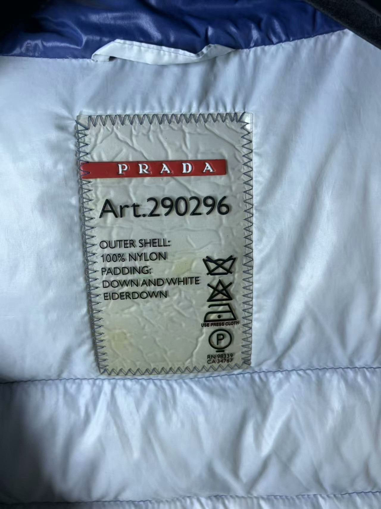 Prada Prada Down White Heavy Coat m Men Size US M / EU 48-50 / 2 - 3 Thumbnail
