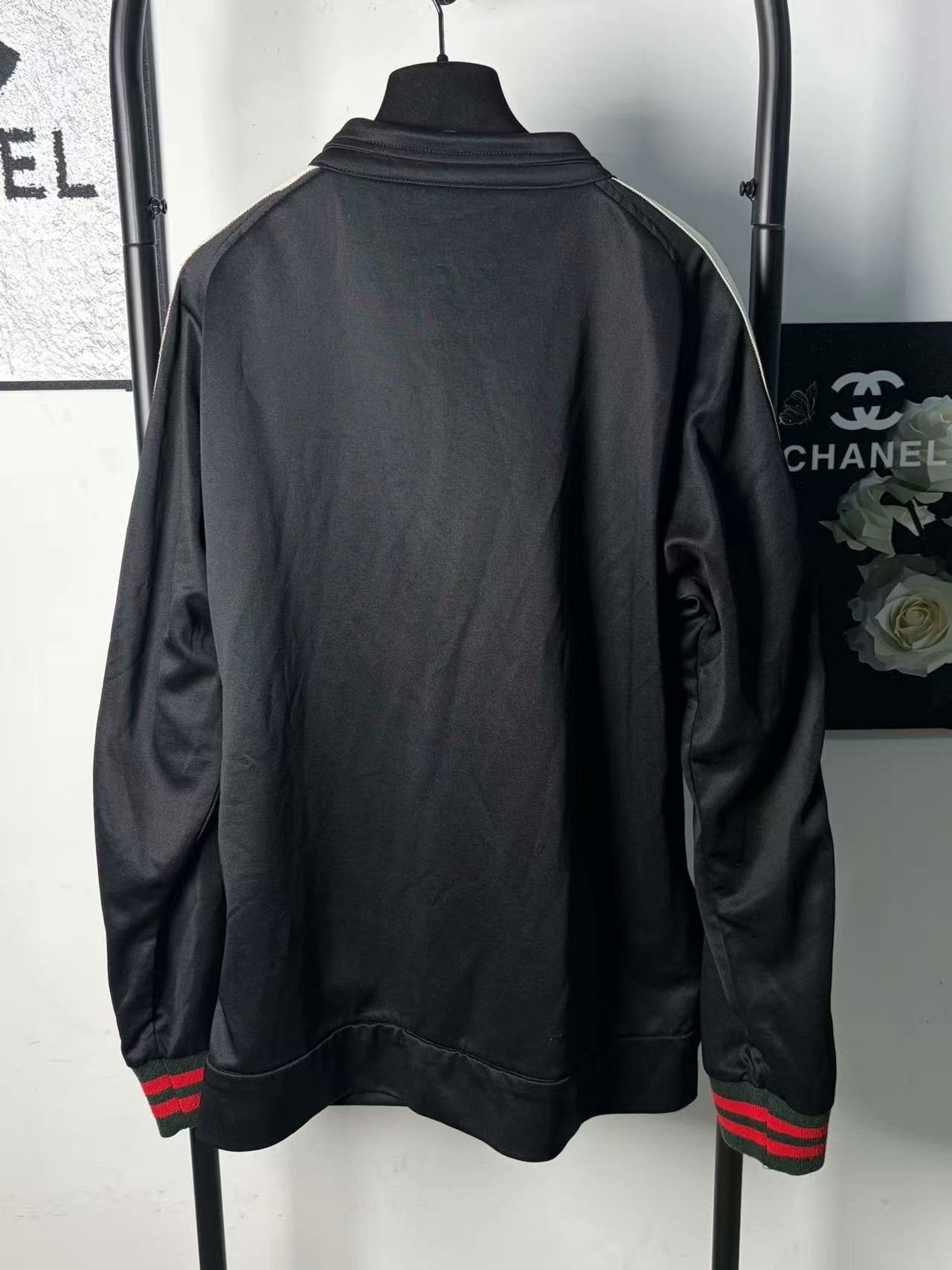 Gucci Gucci White Light Jacket xl Men Size US XL / EU 56 / 4 - 2 Thumbnail