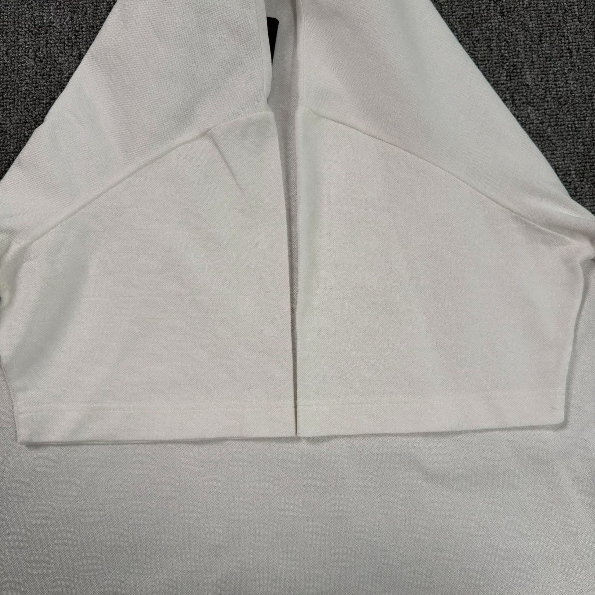 Louis Vuitton Louis Vuitton Damier Embroidered T-Shirt L Size US L / EU 52-54 / 3 - 3 Thumbnail