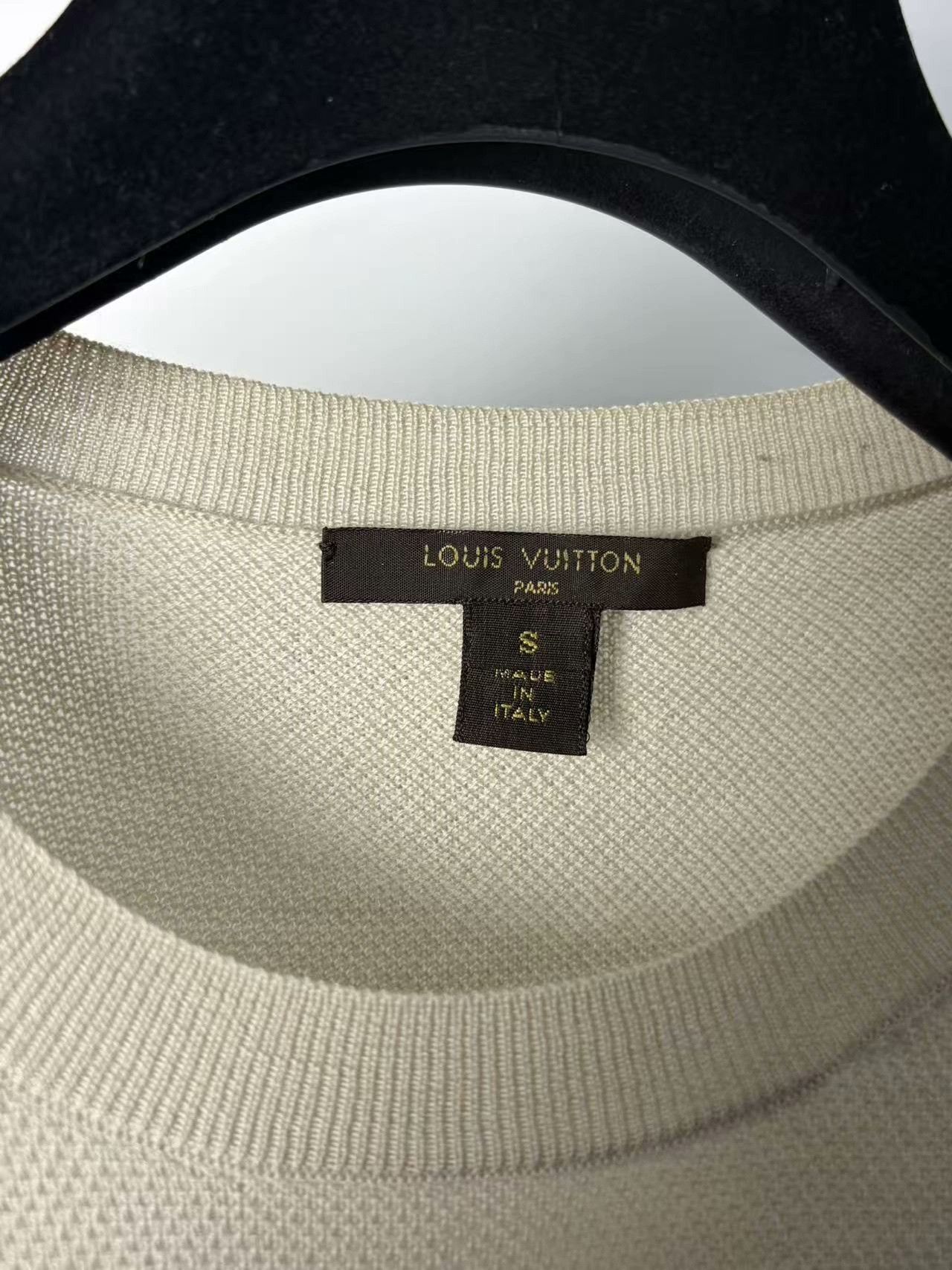 Louis Vuitton Louis Vuitton Knit White Sweater s Men Size US S / EU 44-46 / 1 - 3 Thumbnail