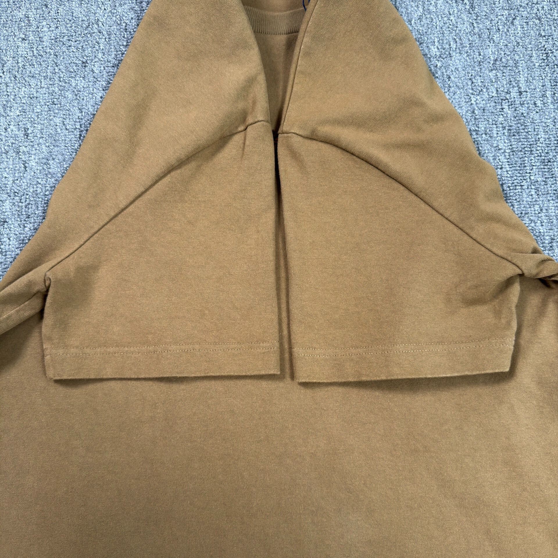 Louis Vuitton Louis Vuitton Lovers Logo T-Shirt US M Size US M / EU 48-50 / 2 - 4 Thumbnail