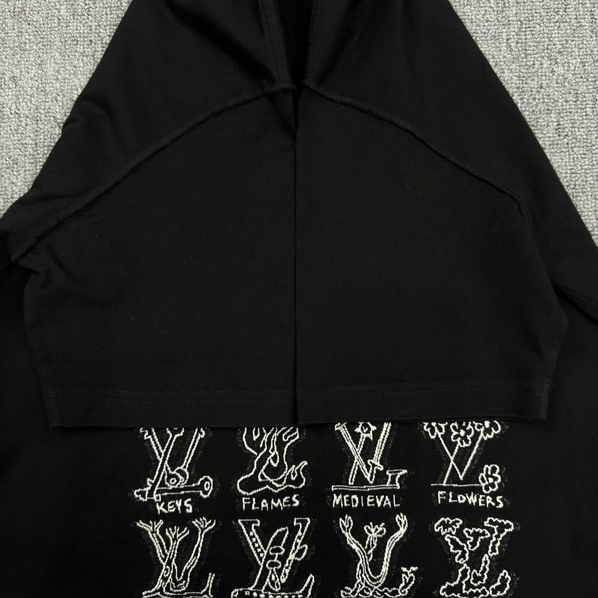 Louis Vuitton Louis Vuitton Gesture Graphic T-Shirt US L Size US L / EU 52-54 / 3 - 4 Thumbnail