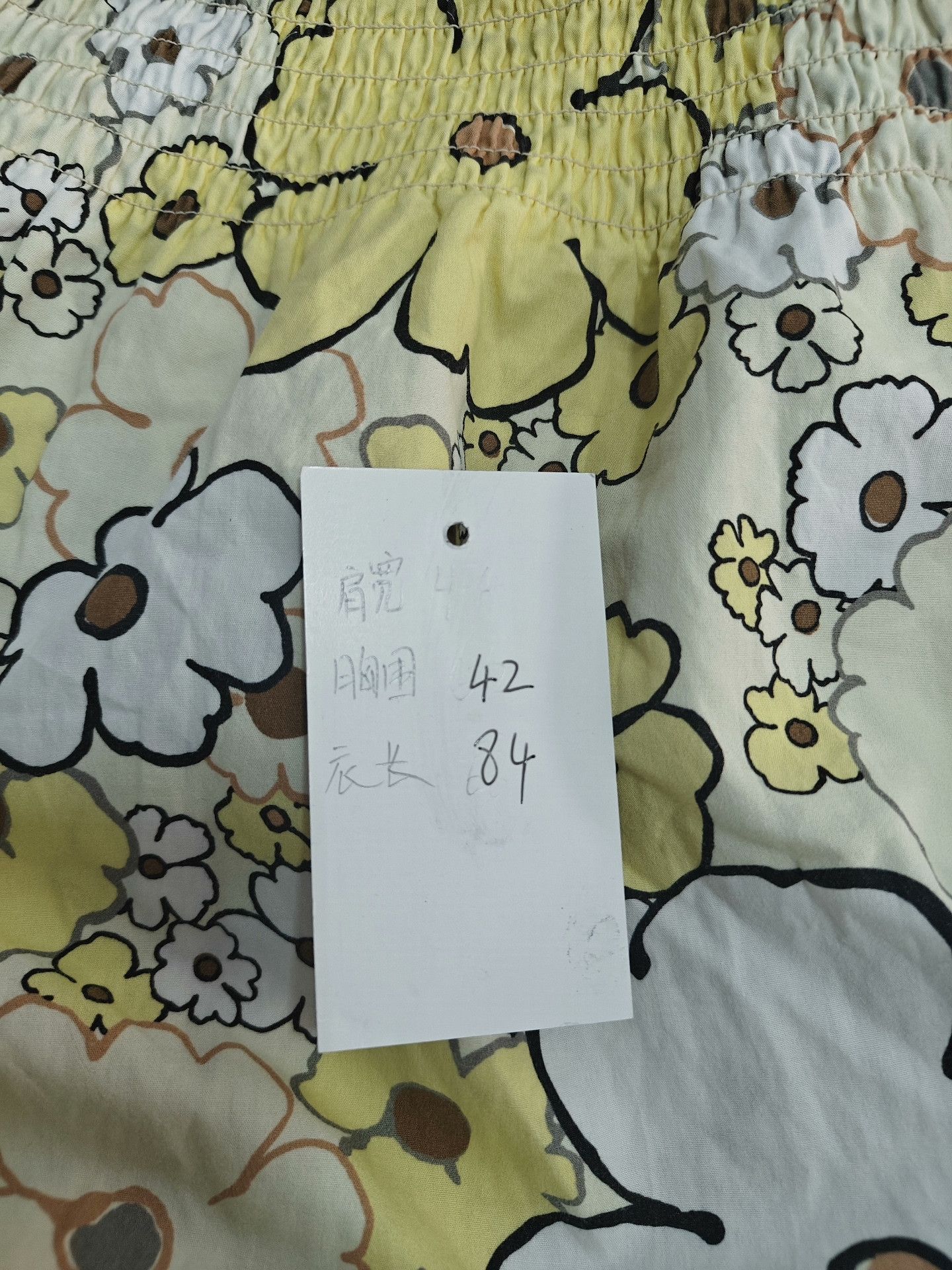 Miu Miu Miu Miu Floral White T-Shirt M Women Size M / US 6-8 / IT 42-44 - 5 Thumbnail