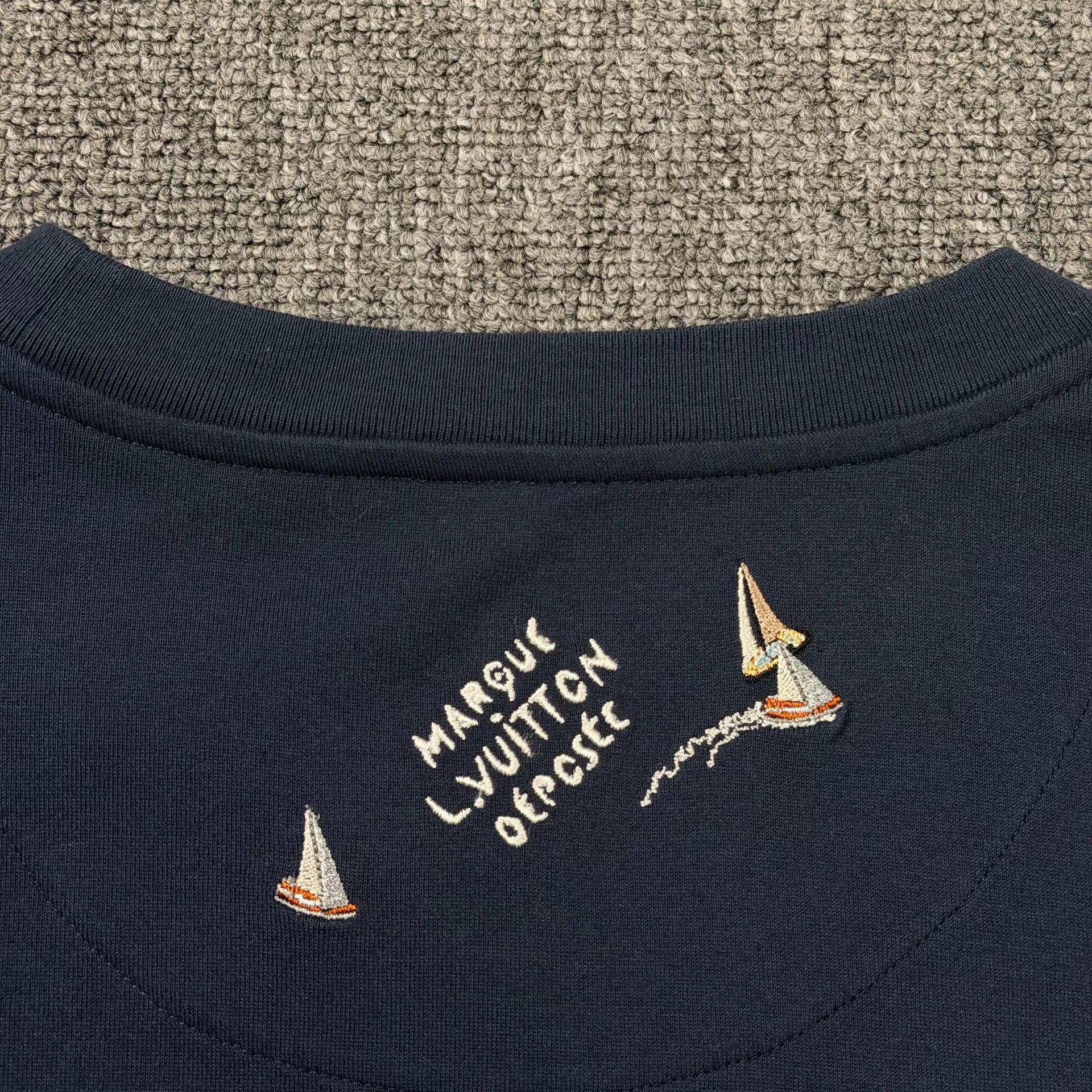 Louis Vuitton Louis Vuitton Embroidered Sailboat T-Shirt Size M Size US M / EU 48-50 / 2 - 6 Thumbnail