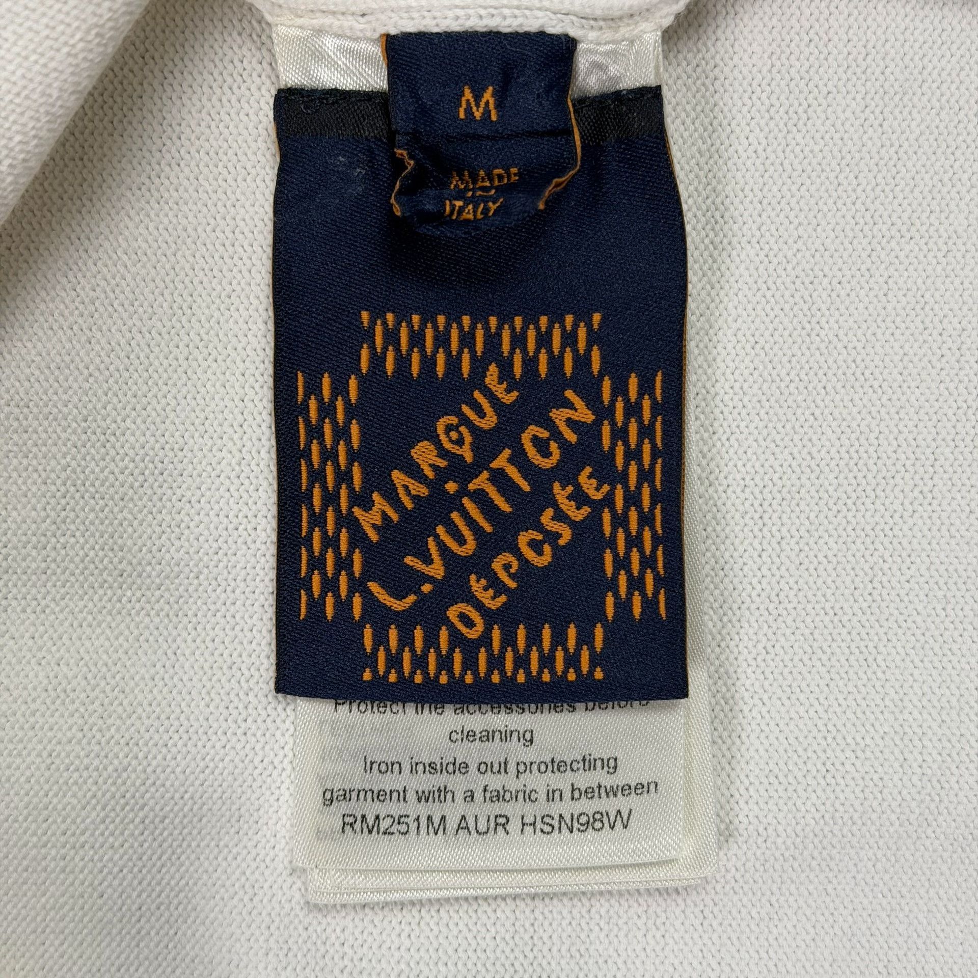 Louis Vuitton Louis Vuitton Leather Patch Knit T-Shirt Size M Size US M / EU 48-50 / 2 - 7 Thumbnail