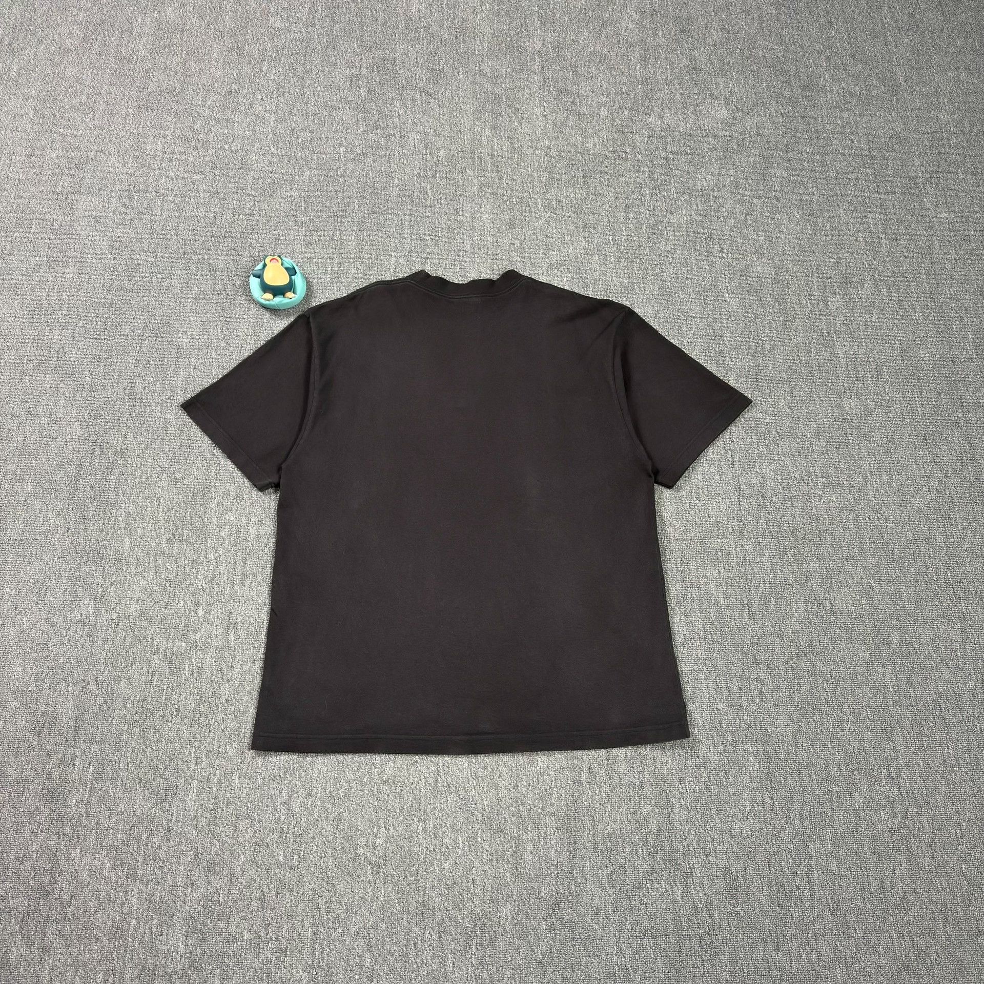 Balenciaga Balenciaga Blurred Logo T-Shirt Size M Size US M / EU 48-50 / 2 - 2 Thumbnail