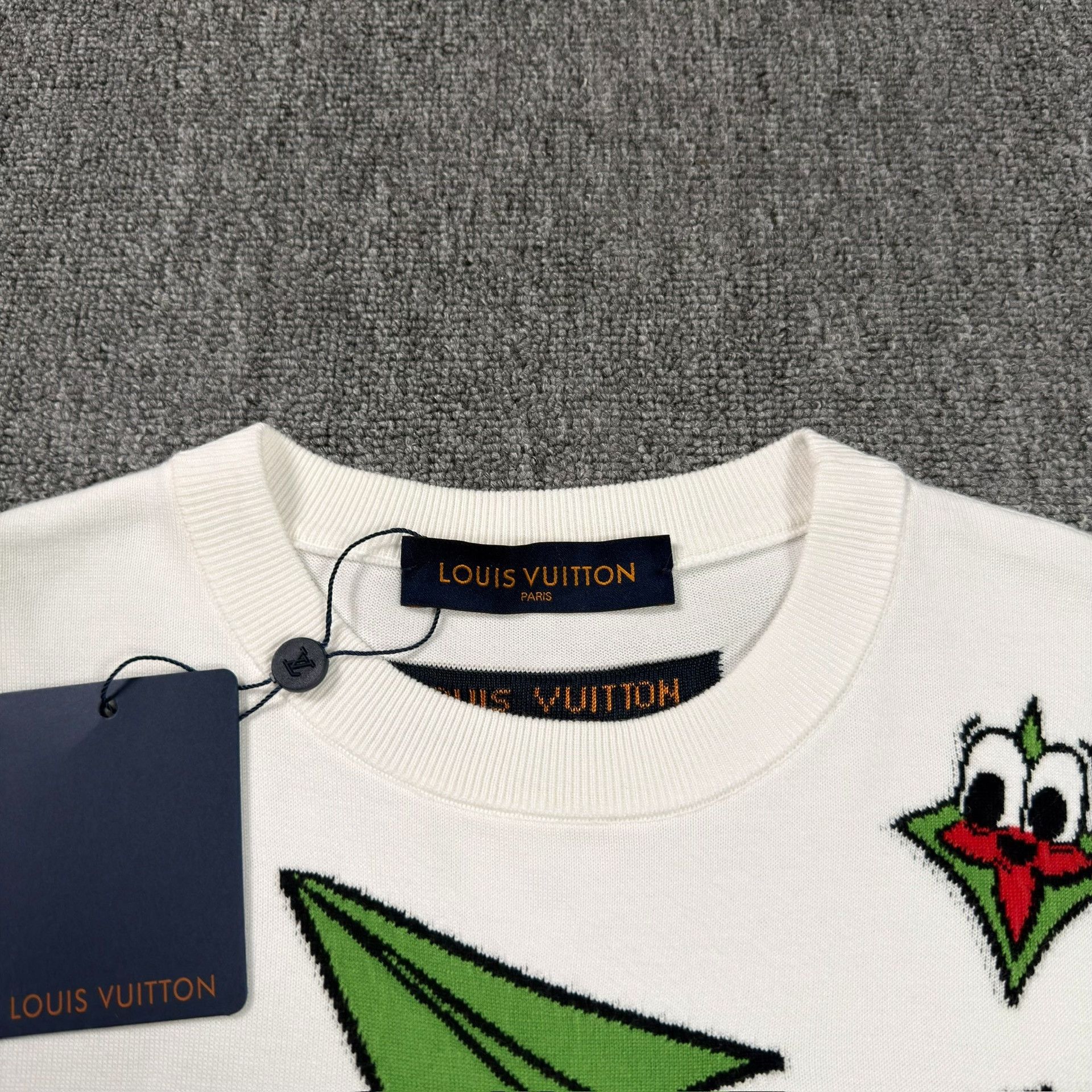 Louis Vuitton Louis Vuitton Airplane Graphic Knit T-Shirt S Size US S / EU 44-46 / 1 - 3 Thumbnail