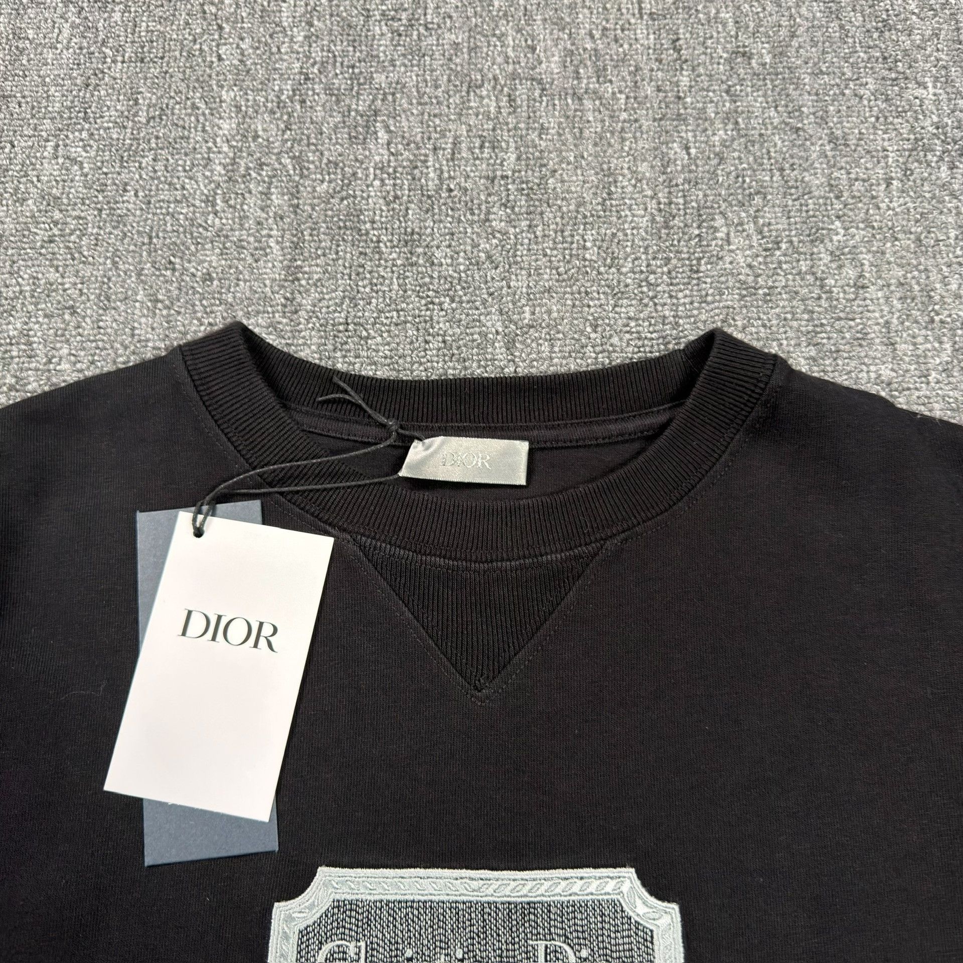 Dior Dior Christian Dior Couture Patch T-Shirt Size S Size US S / EU 44-46 / 1 - 3 Thumbnail