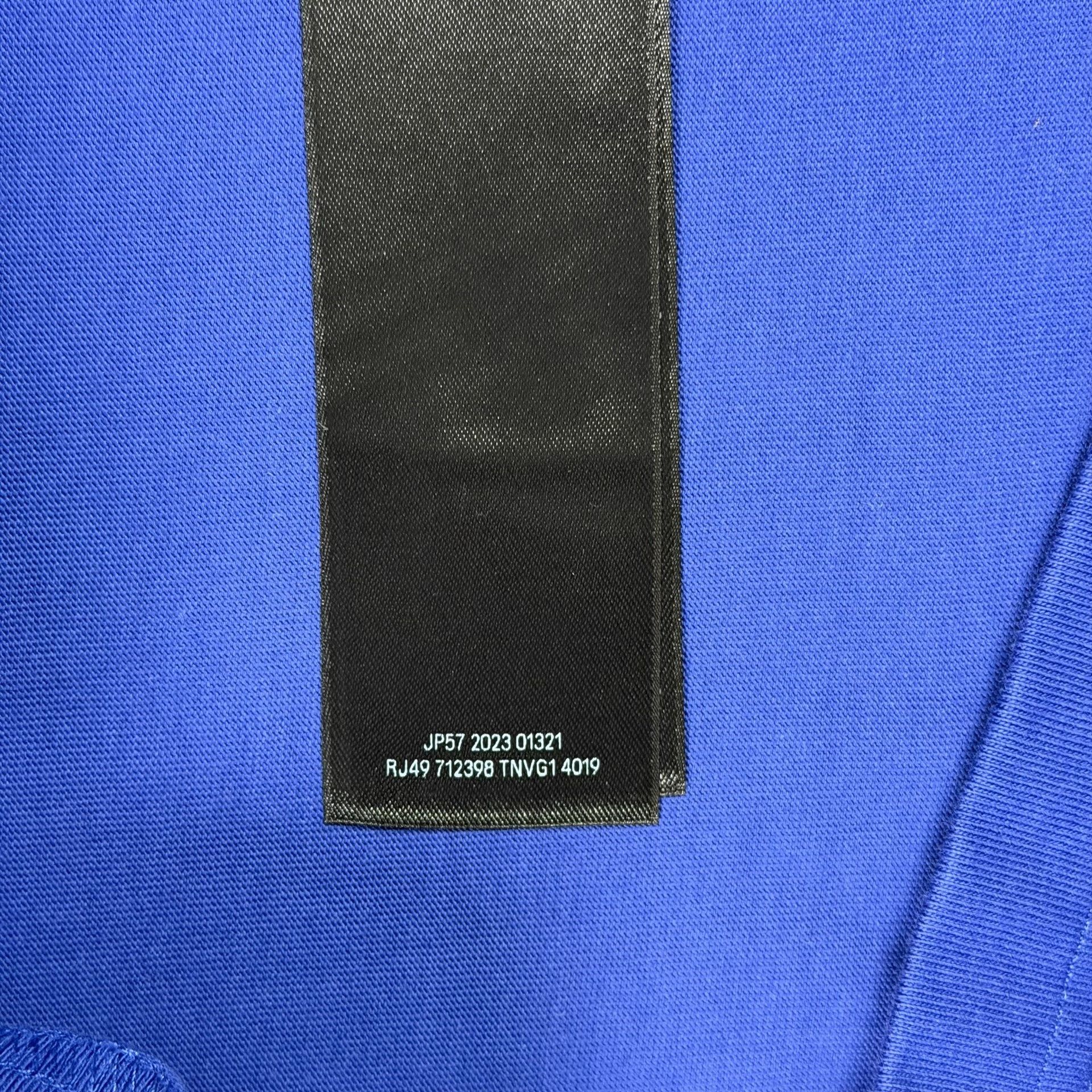 Balenciaga Balenciaga Taped Logo Short Sleeve T-Shirt Size 2 Size US M / EU 48-50 / 2 - 8 Thumbnail