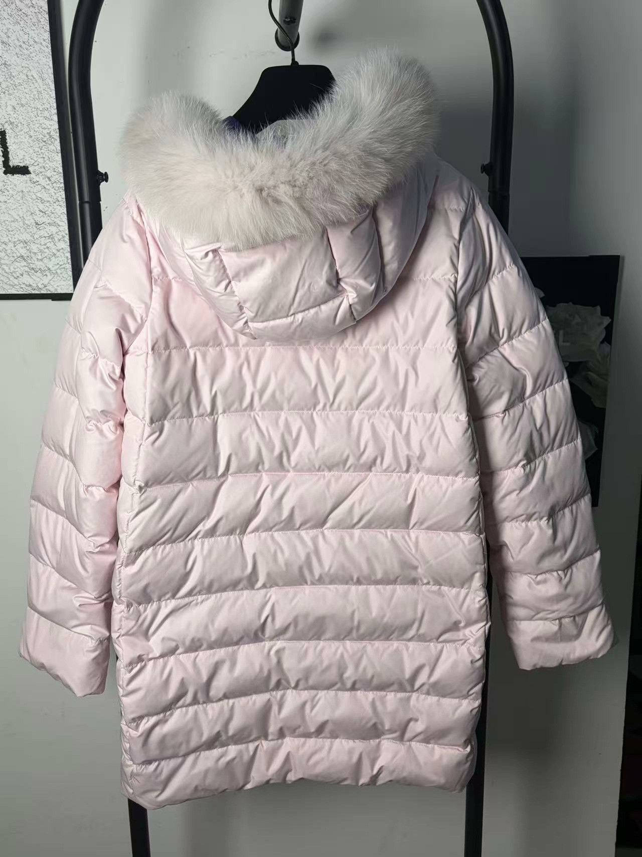 Fendi Fendi Down White Down Jacket M Women Size M / US 6-8 / IT 42-44 - 2 Thumbnail
