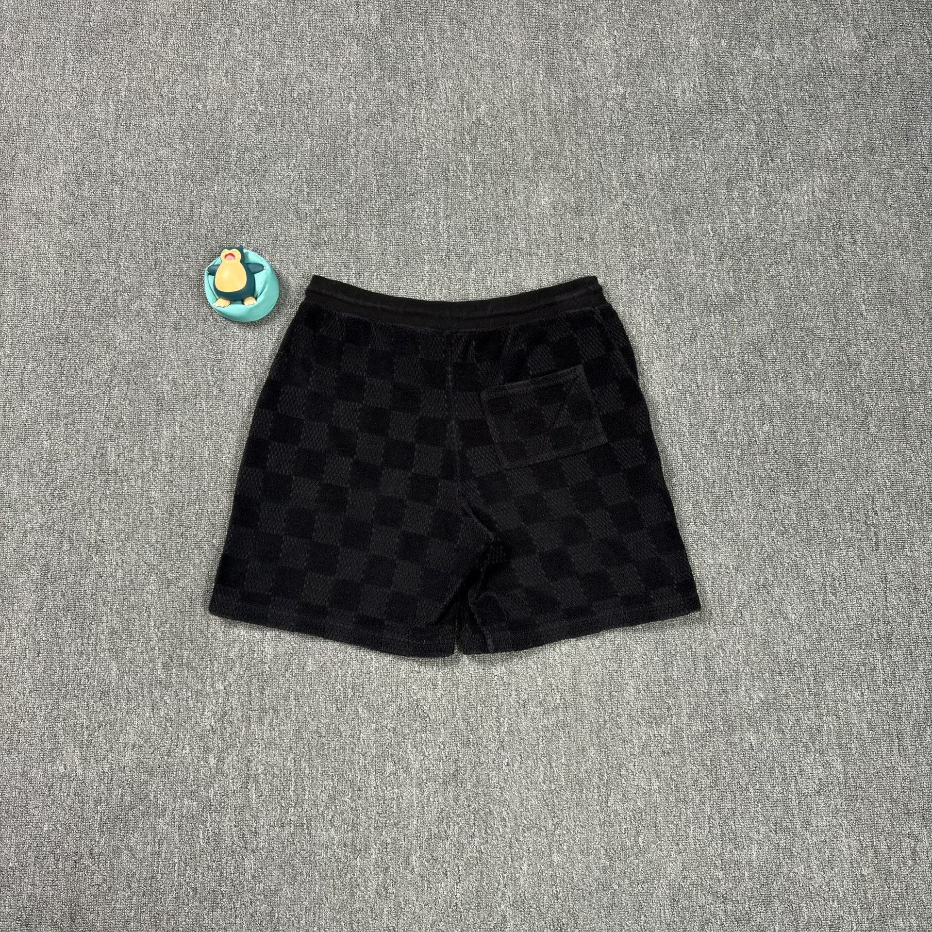 Louis Vuitton Louis Vuitton Pharrell Damier Terry Shorts XS Size US 28 / EU 44 - 2 Thumbnail
