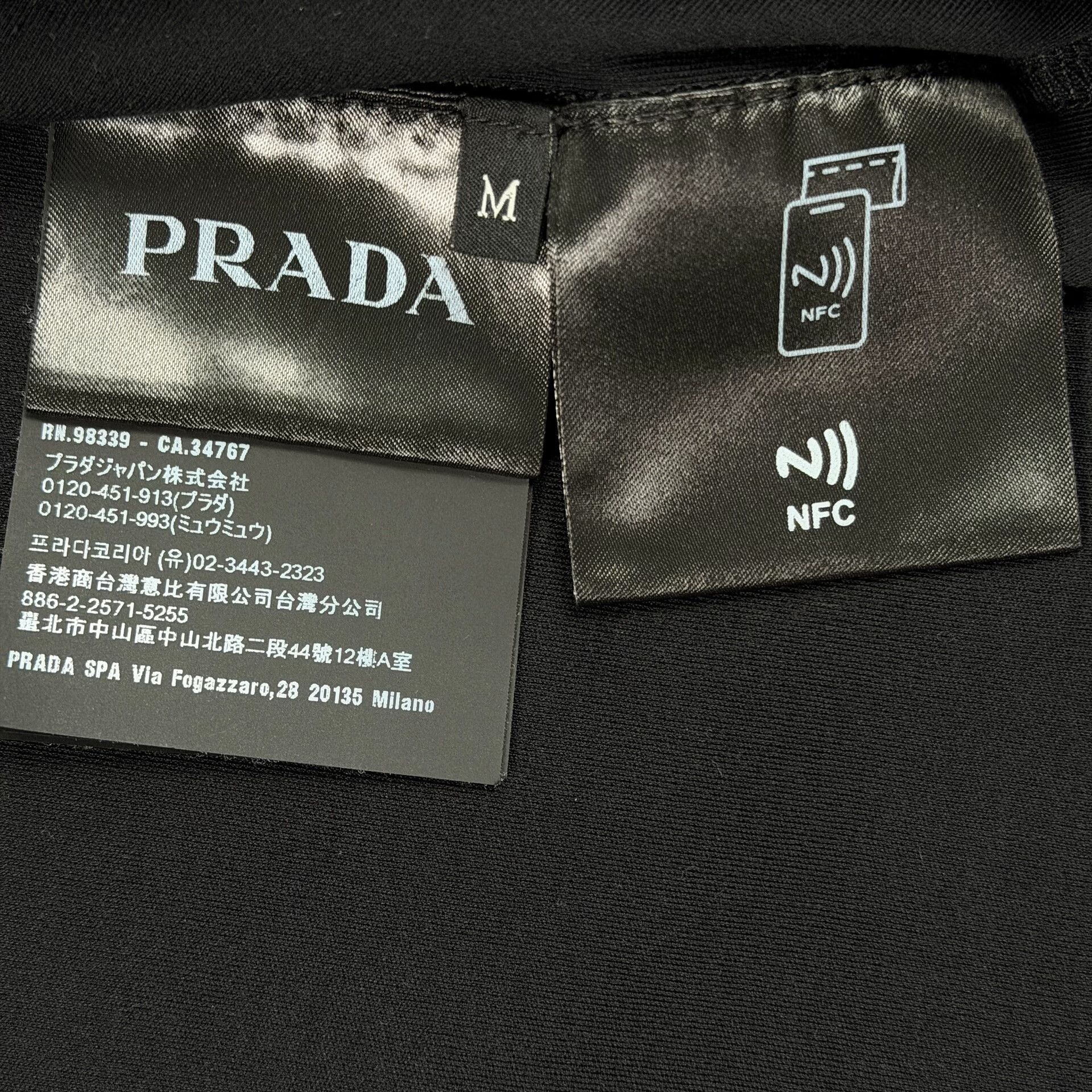 Prada Prada Enamel Triangle Logo T-Shirt Size M Size US M / EU 48-50 / 2 - 6 Thumbnail