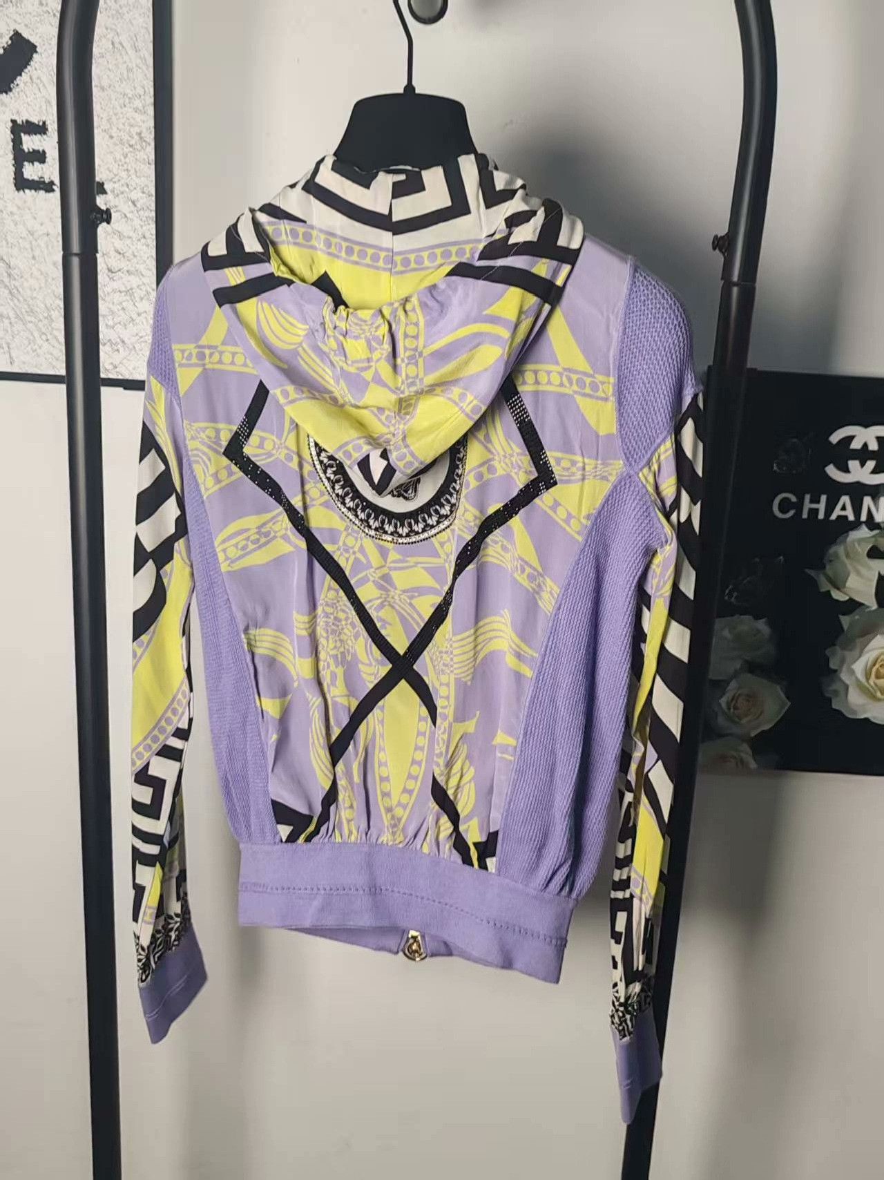Versace Versace White Jacket M Women Size M / US 6-8 / IT 42-44 - 2 Thumbnail
