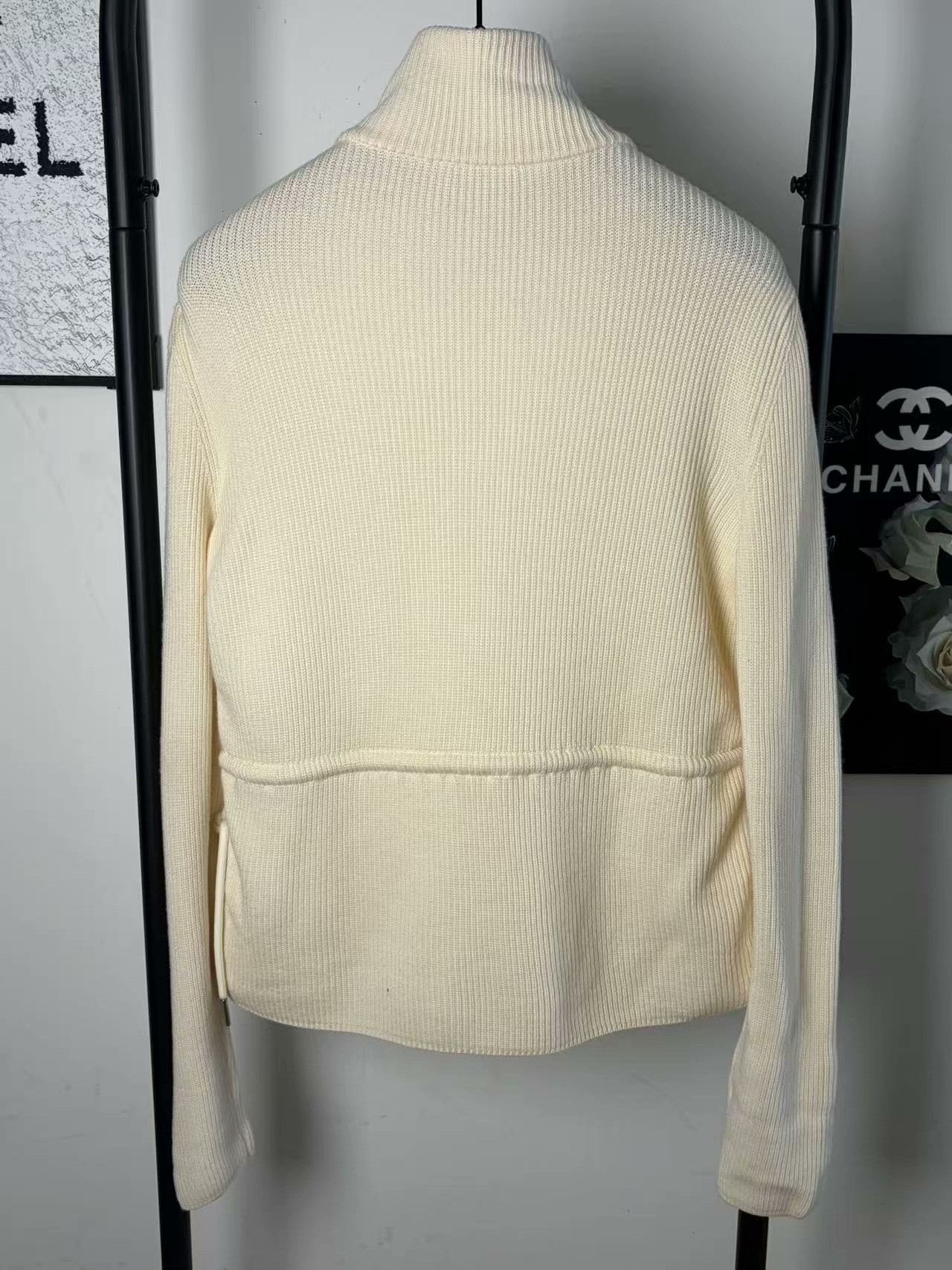 Moncler Moncler Retro Down White Heavy Coat m Men Size US M / EU 48-50 / 2 - 2 Thumbnail