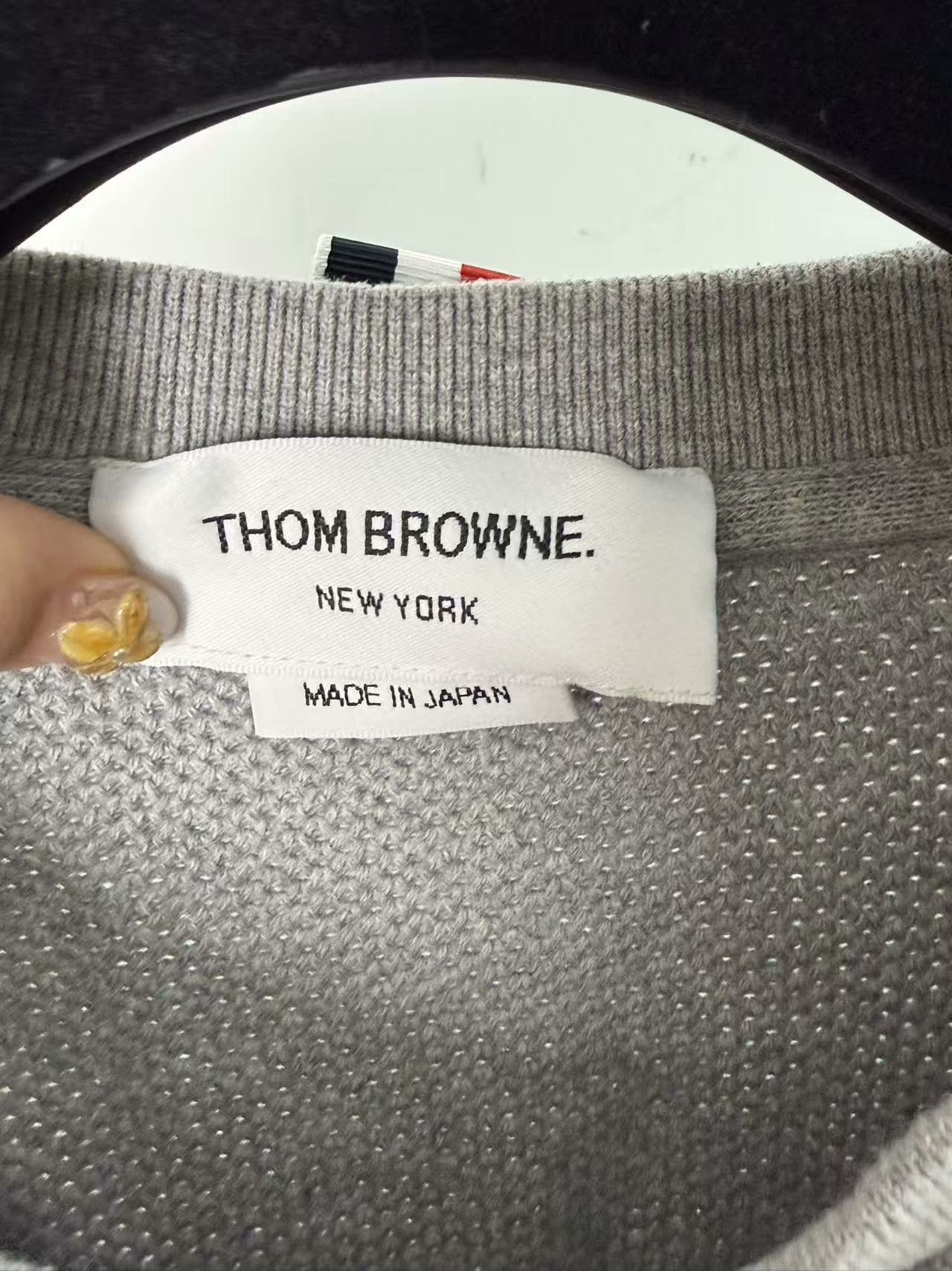 Thom Browne Thom Browne Knit White Sweater l Men Size US L / EU 52-54 / 3 - 3 Thumbnail