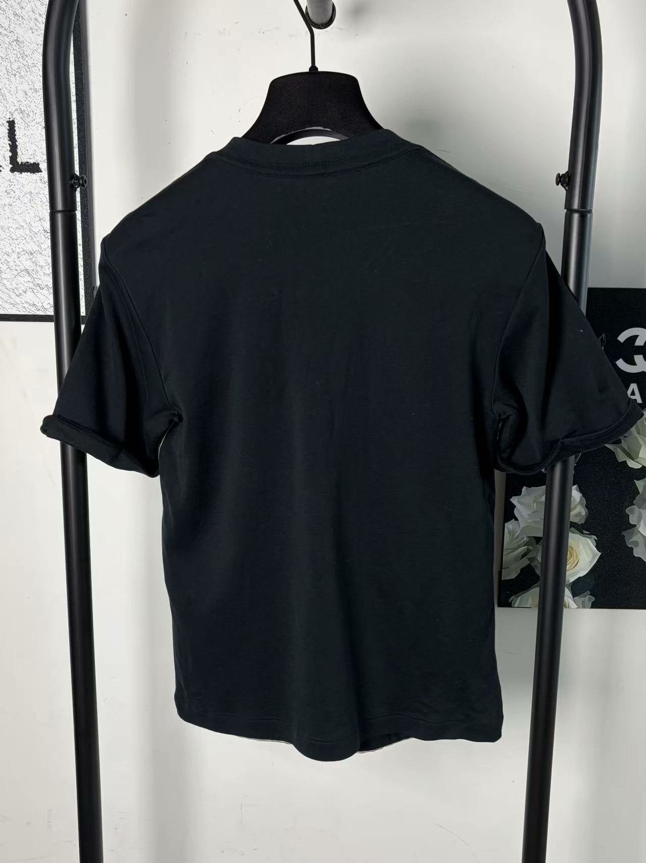 Louis Vuitton Louis Vuitton White T-Shirt m Men Size US M / EU 48-50 / 2 - 2 Thumbnail
