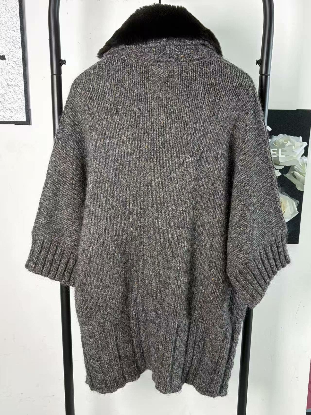Max Mara Max Mara Knit Wool White Sweater S Women Size S / US 4 / IT 40 - 2 Thumbnail