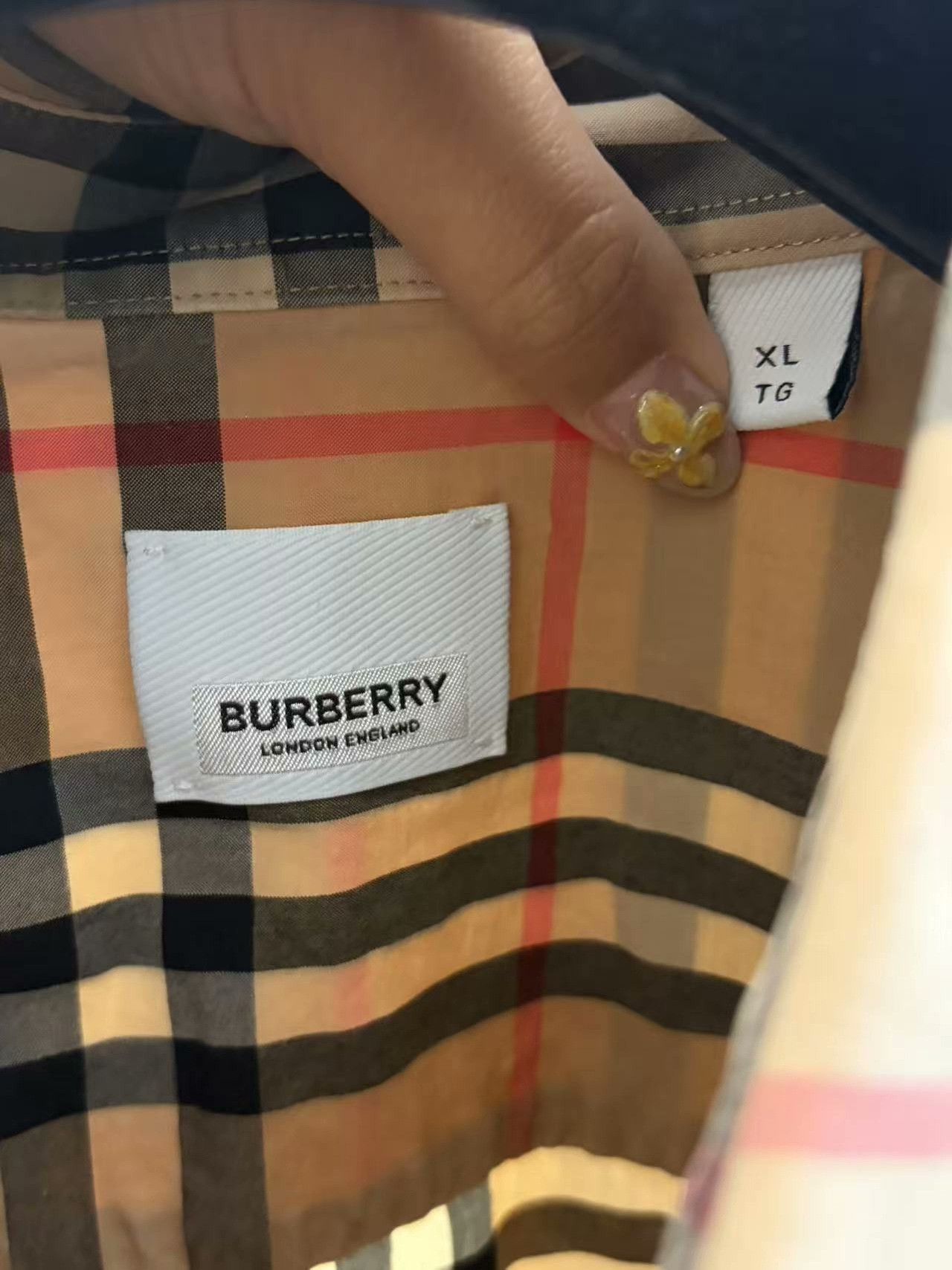 Burberry Burberry Plaid White Shirt xl Men Size US XL / EU 56 / 4 - 4 Thumbnail