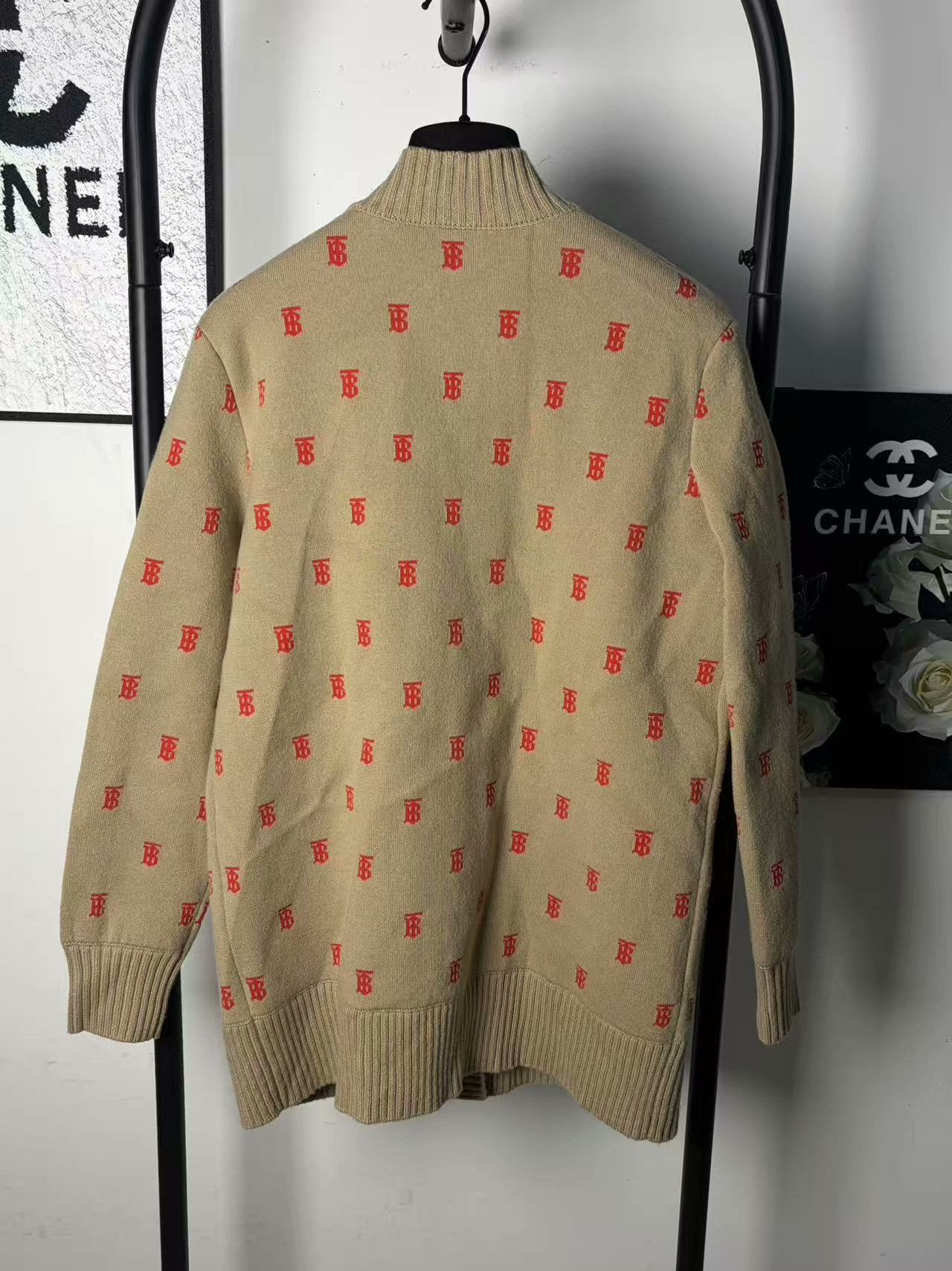 Thom Browne Thom Browne White Sweater XS Women Size XS / US 0-2 / IT 36-38 - 2 Thumbnail