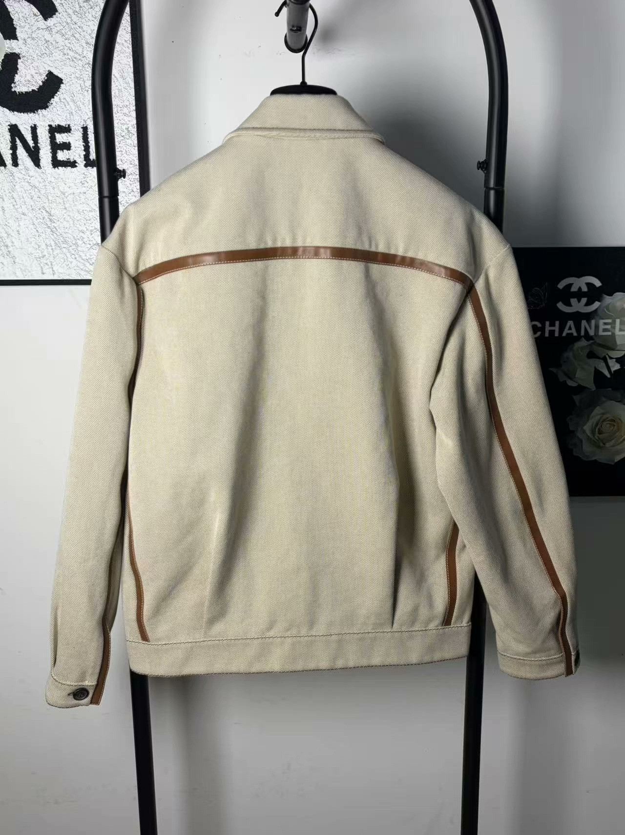 Miu Miu Miu Miu Retro White Jacket M Women Size M / US 6-8 / IT 42-44 - 2 Thumbnail