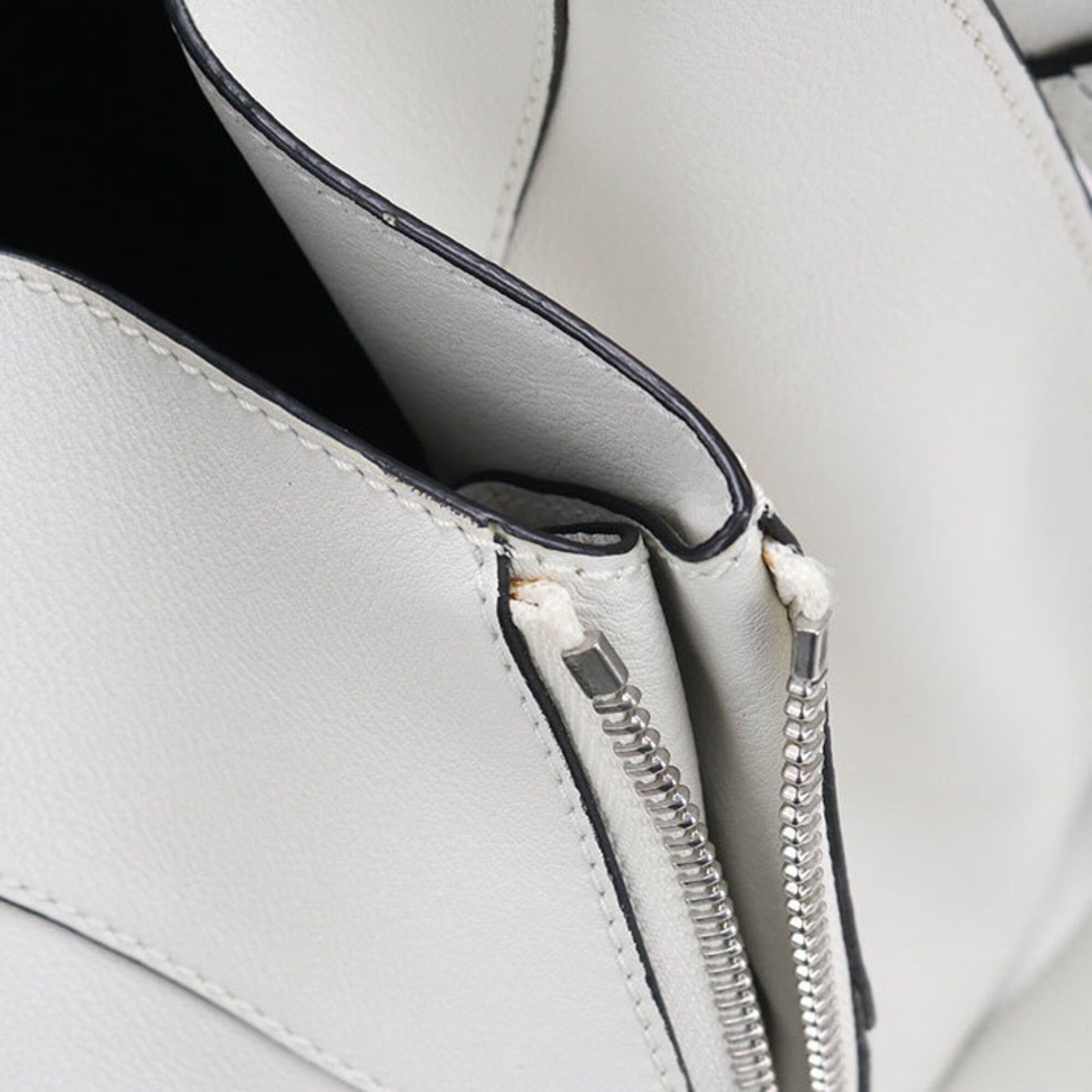 Loewe LOEWE Hammock Bag Small Handbag for Women, White Size ONE SIZE - 6 Thumbnail