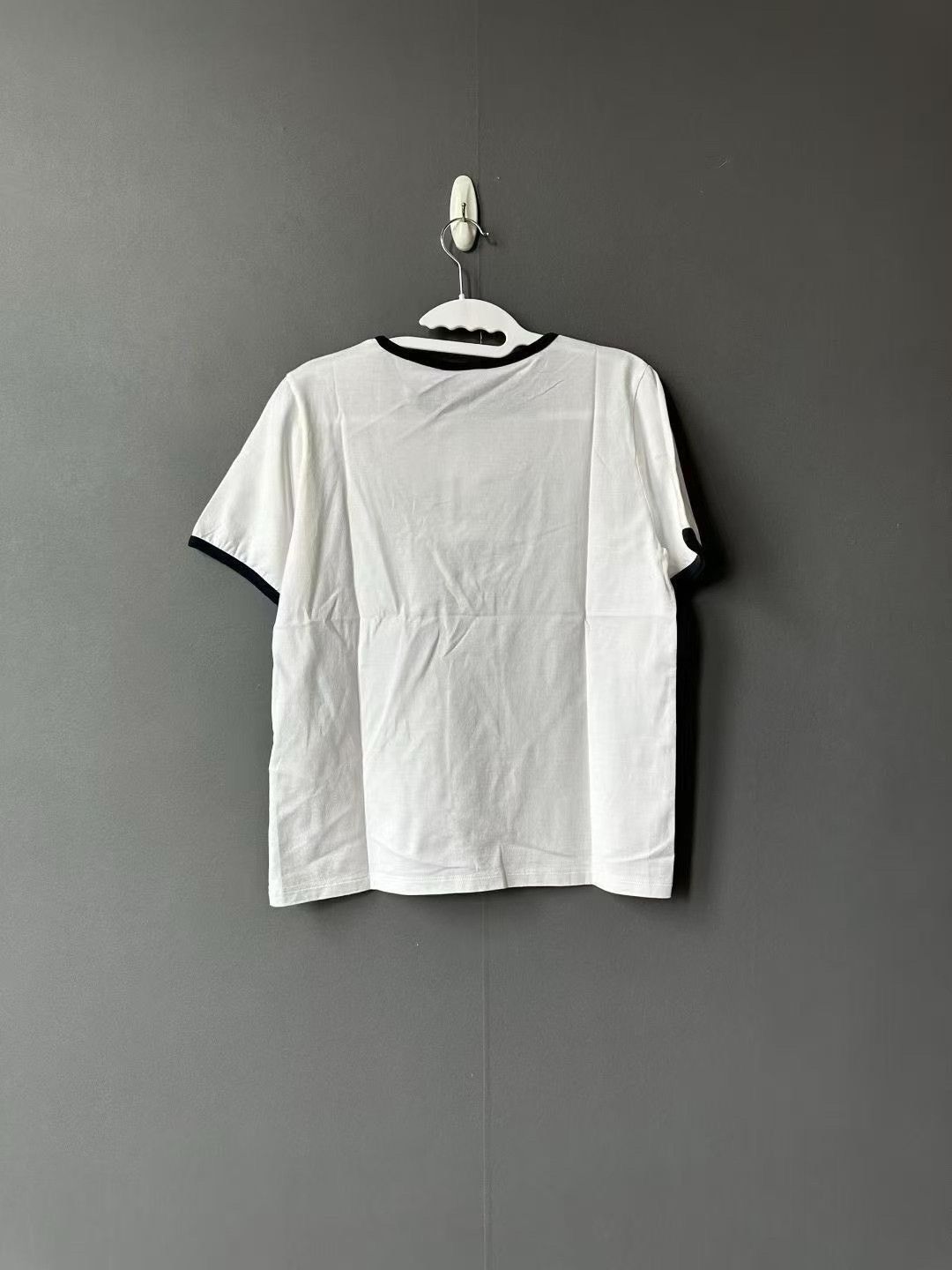 Celine Celine White Triomphe Short-Sleeve Size S / US 4 / IT 40 - 2 Thumbnail