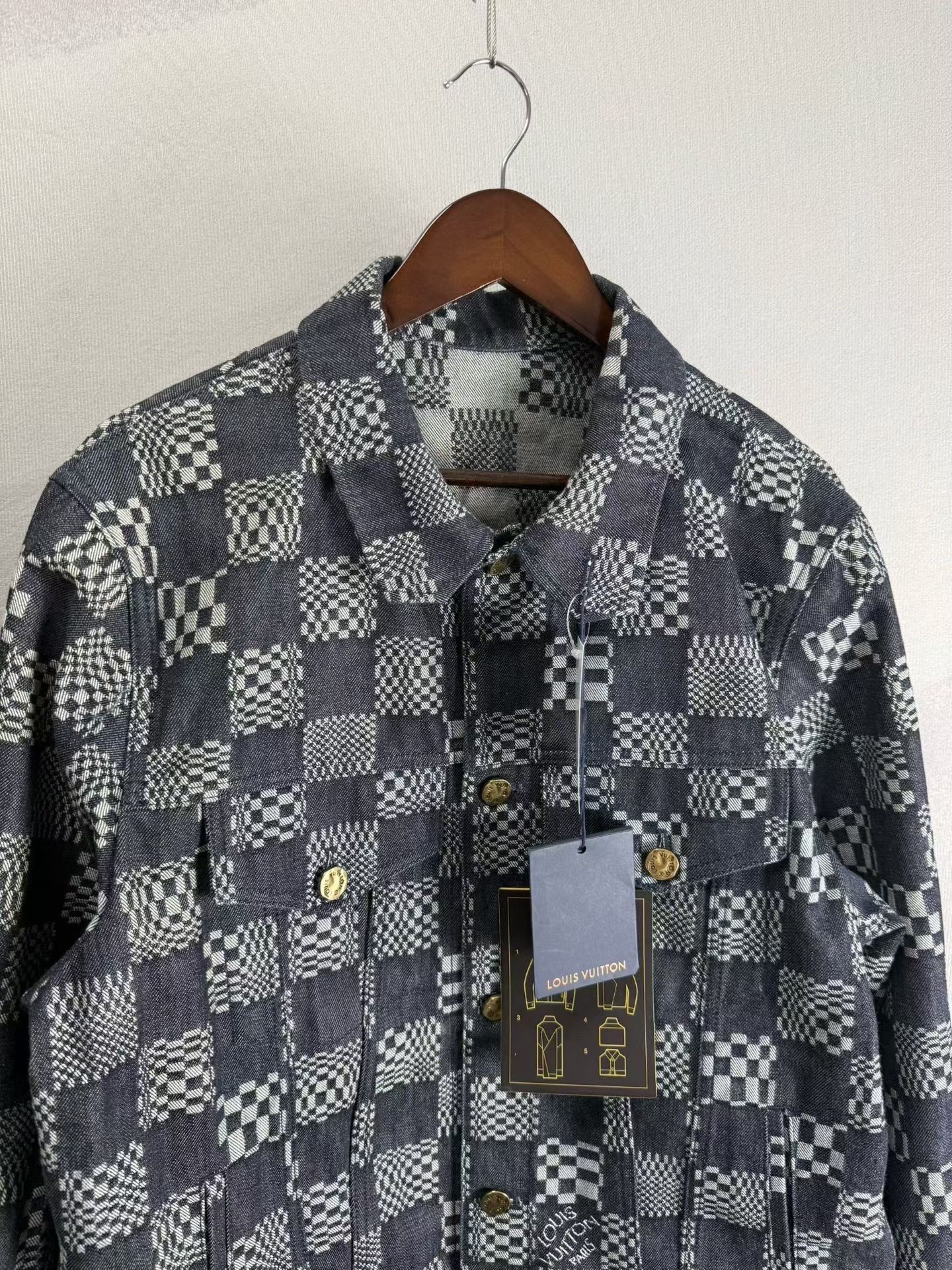 Louis Vuitton Louis Vuitton Checkerboard Denim Jacket Size US L / EU 52-54 / 3 - 2 Thumbnail