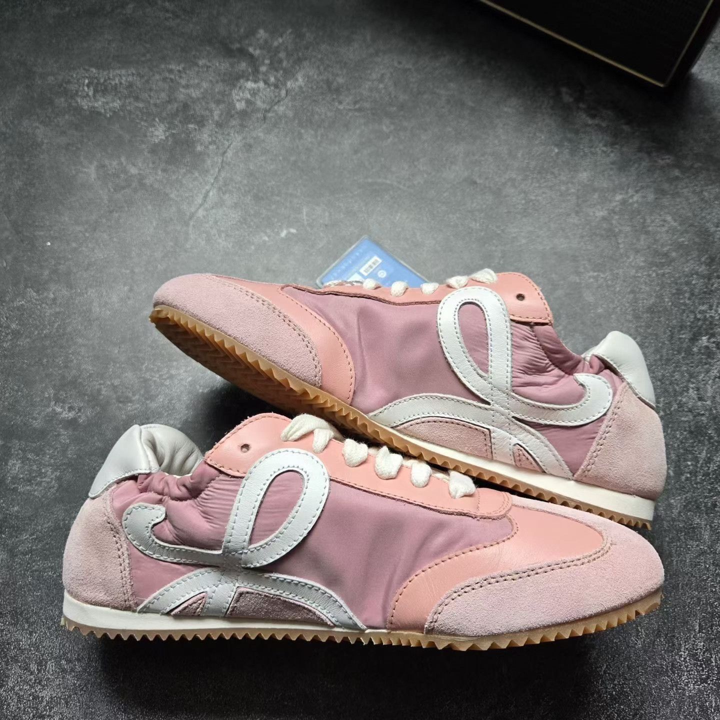 Loewe LOEWE Pink Casual Sneakers Size US 5 / IT 35 - 9 Thumbnail