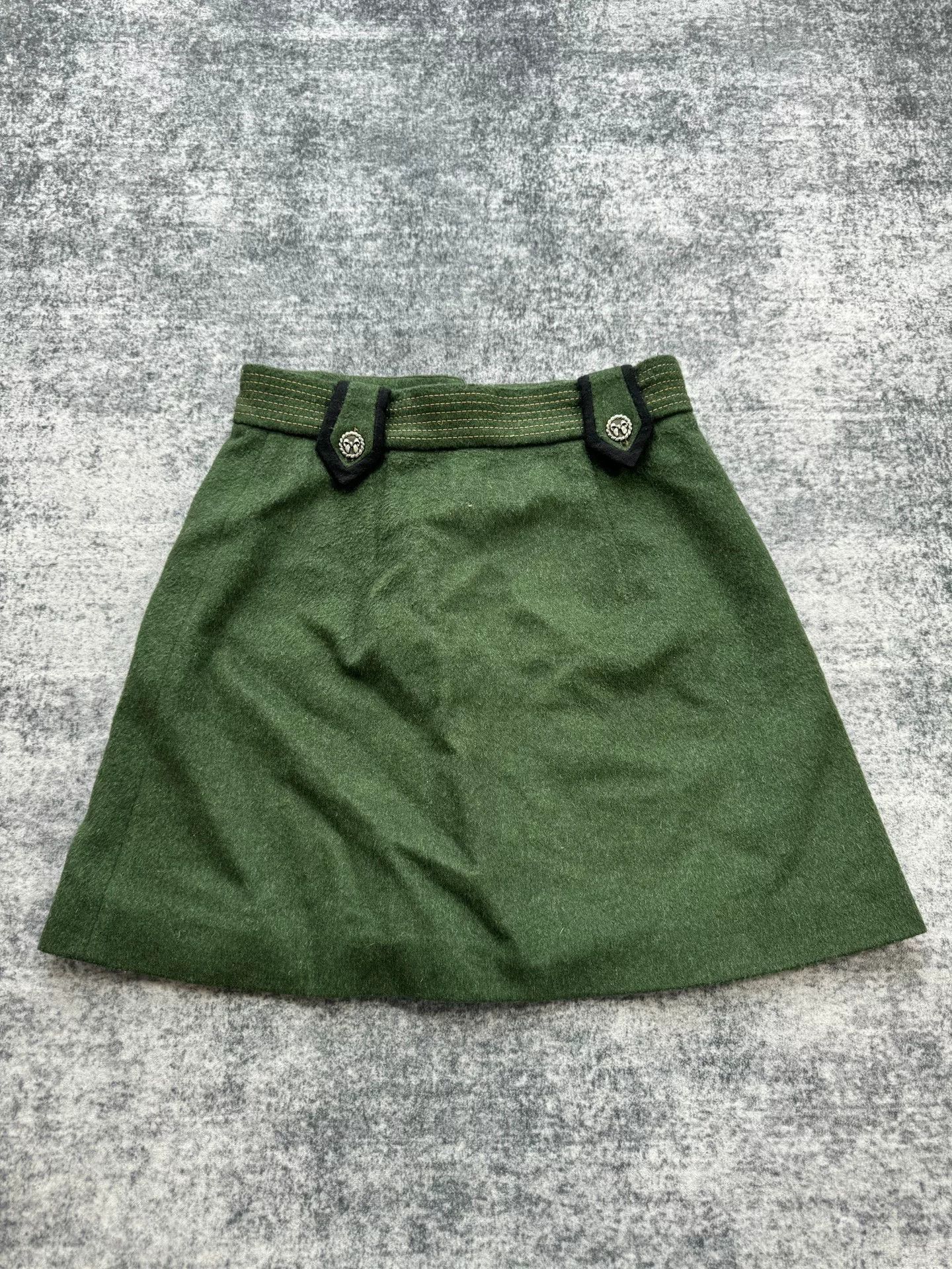 Miu Miu Miu Miu Green Bow Button Wool Skirt Size 40" / US 18 - 2 Thumbnail