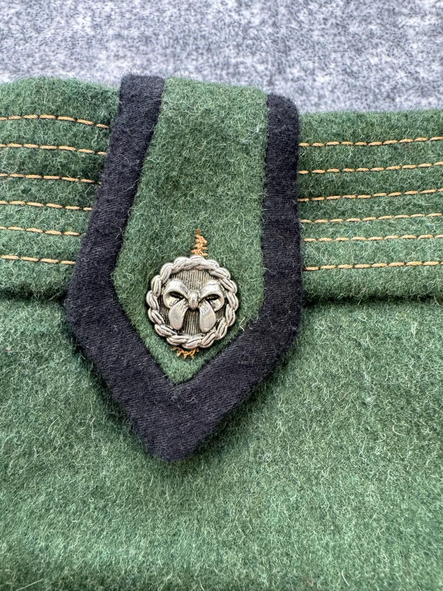 Miu Miu Miu Miu Green Bow Button Wool Skirt Size 40" / US 18 - 3 Thumbnail
