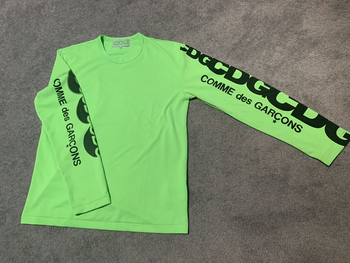 Comme des Garcons Comme Des Garçons Cdg Long sleeve Breaking News green Size US XL / EU 56 / 4 - 1 Thumbnail