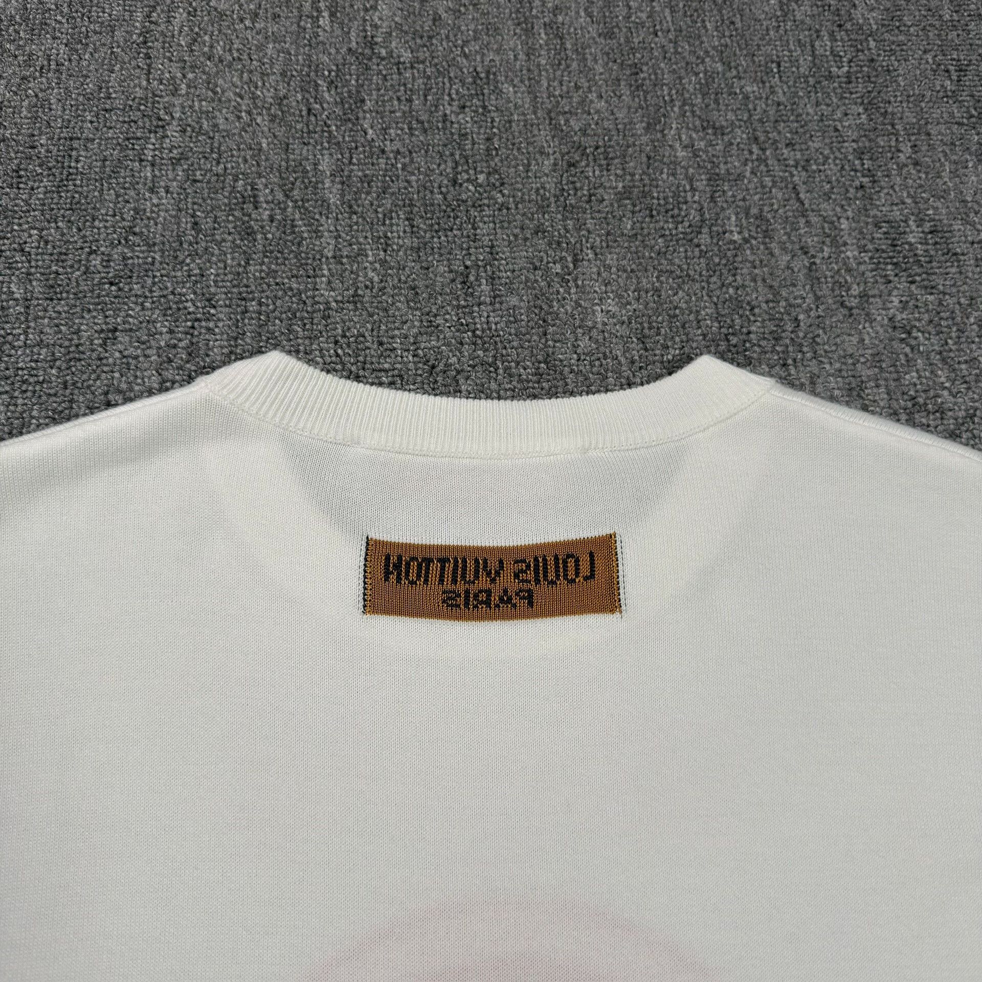 Louis Vuitton Louis Vuitton Pink Arch Logo Knit T-Shirt US S Size US S / EU 44-46 / 1 - 7 Thumbnail