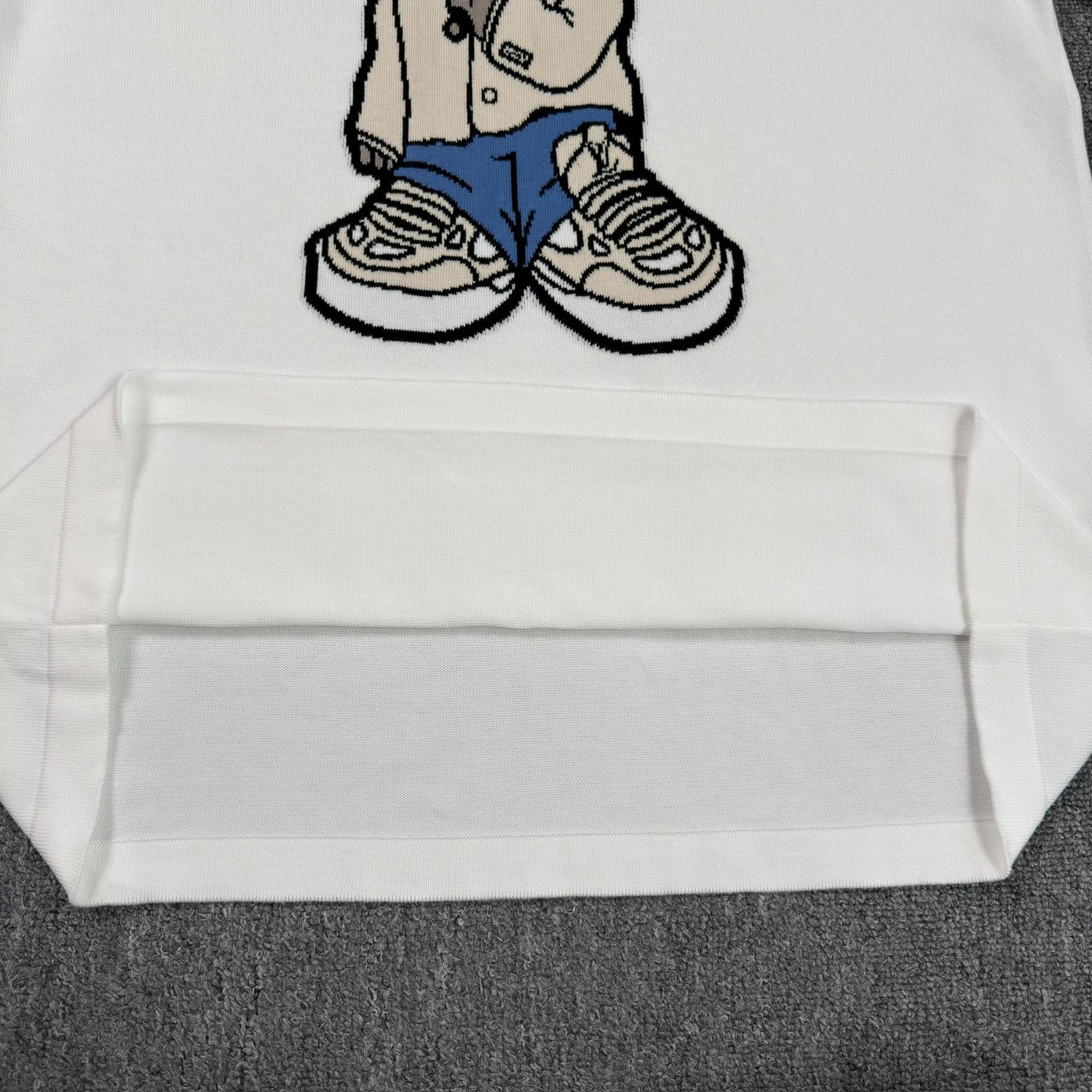 Louis Vuitton Louis Vuitton Rapping Wolf Graphic Knit T-Shirt L Size US L / EU 52-54 / 3 - 5 Thumbnail