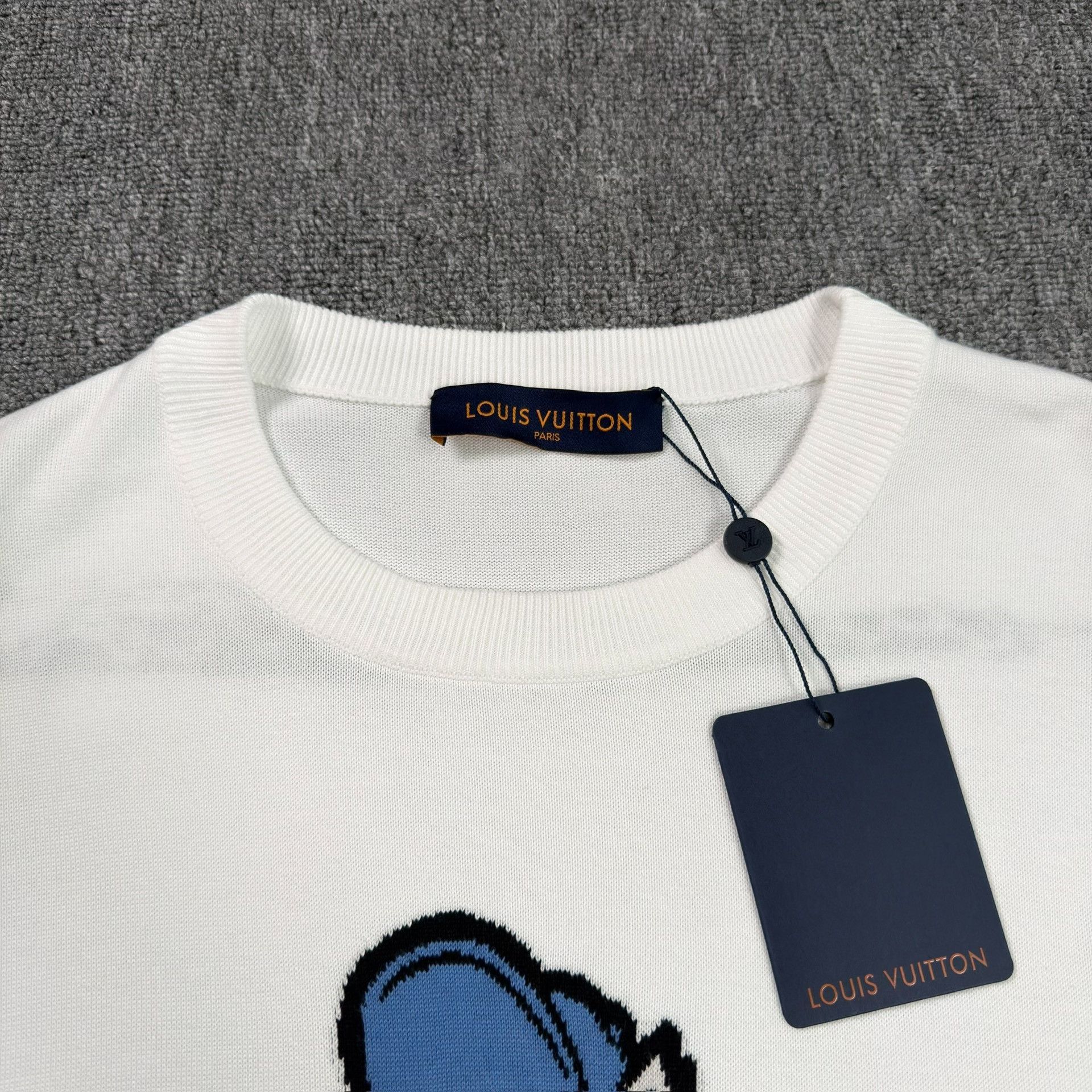 Louis Vuitton Louis Vuitton Rapping Wolf Graphic Knit T-Shirt L Size US L / EU 52-54 / 3 - 3 Thumbnail