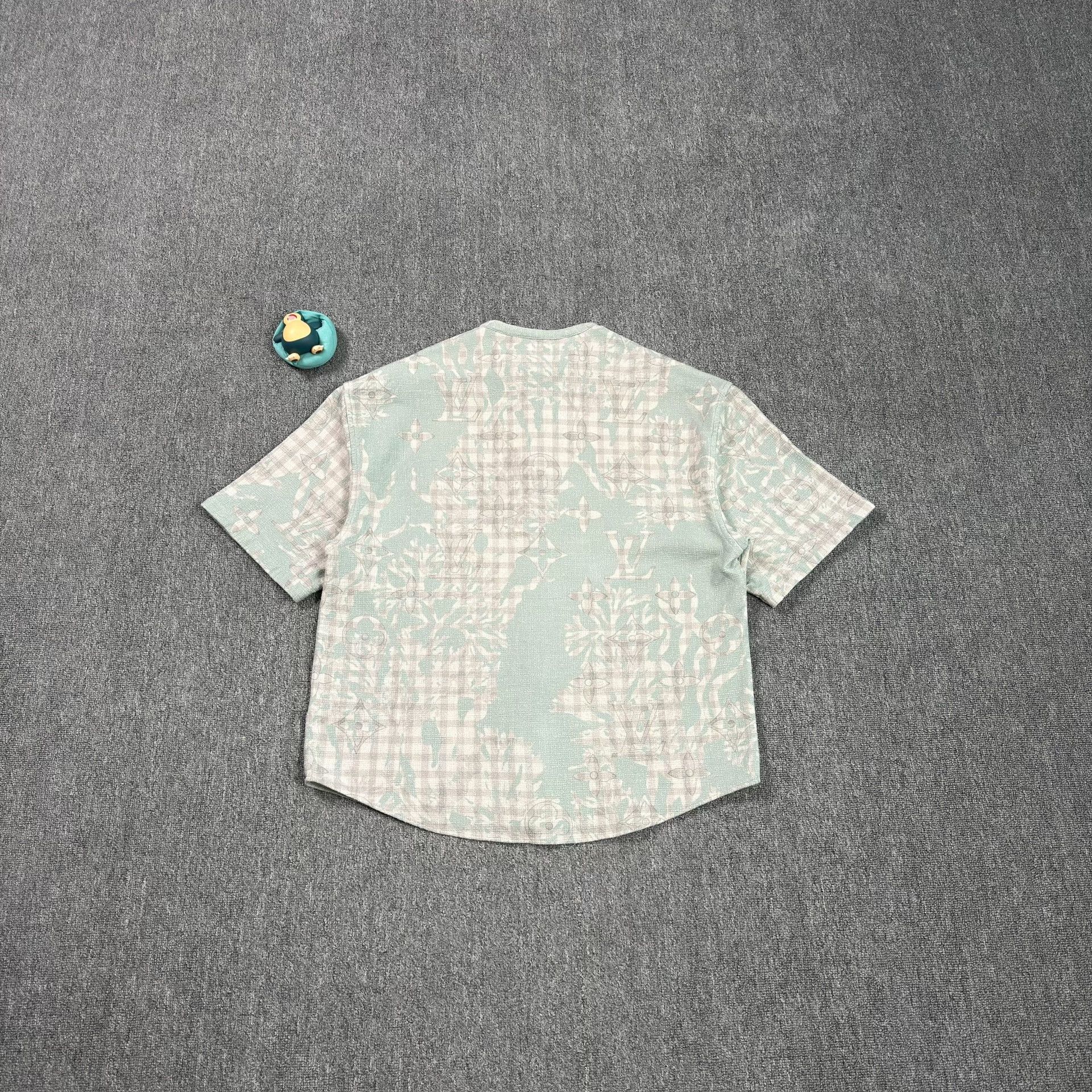Louis Vuitton Louis Vuitton Monogram Checkered Shirt Size M Size US M / EU 48-50 / 2 - 2 Thumbnail