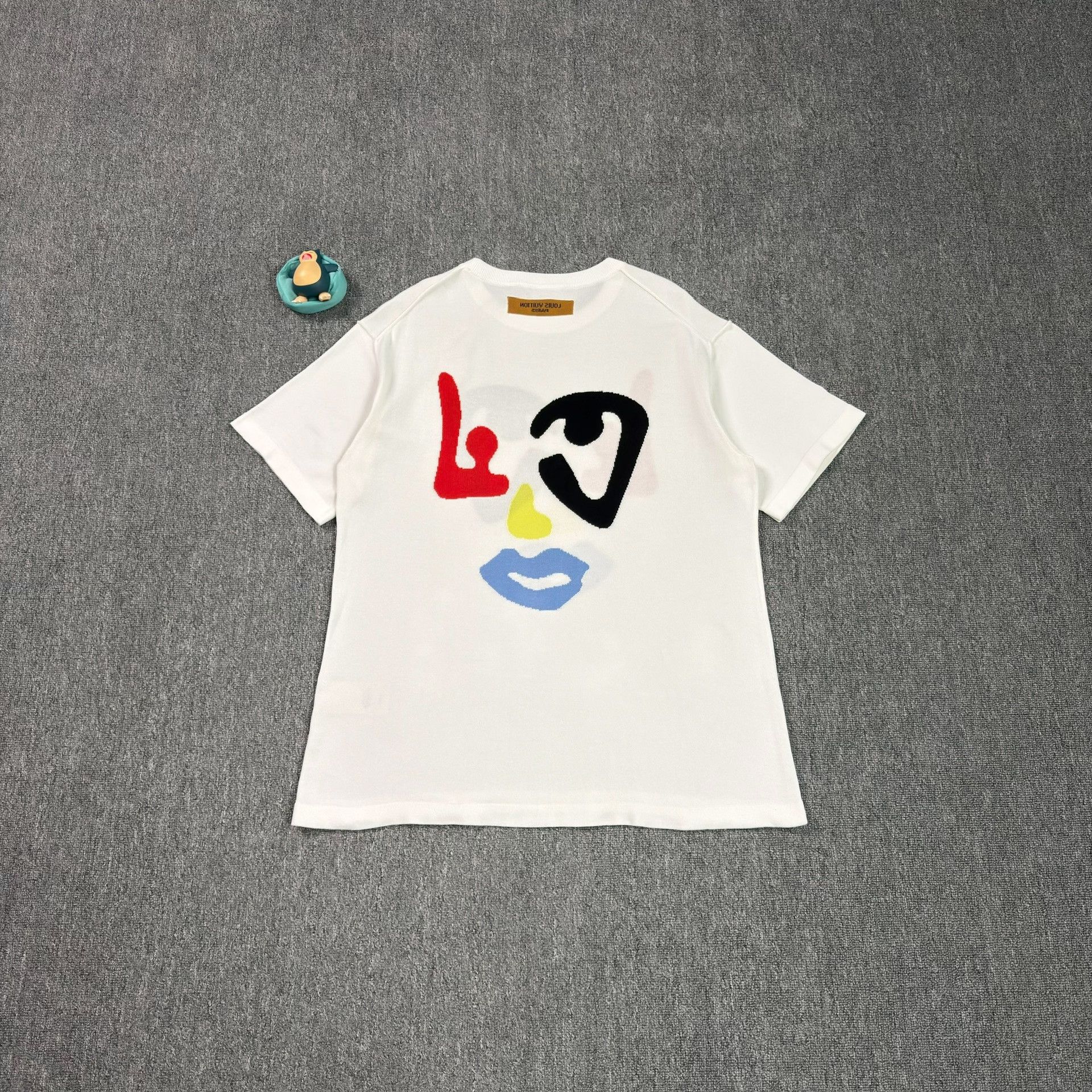 Louis Vuitton Louis Vuitton Multi Graphic Knit T-Shirt L Size US L / EU 52-54 / 3 - 2 Thumbnail