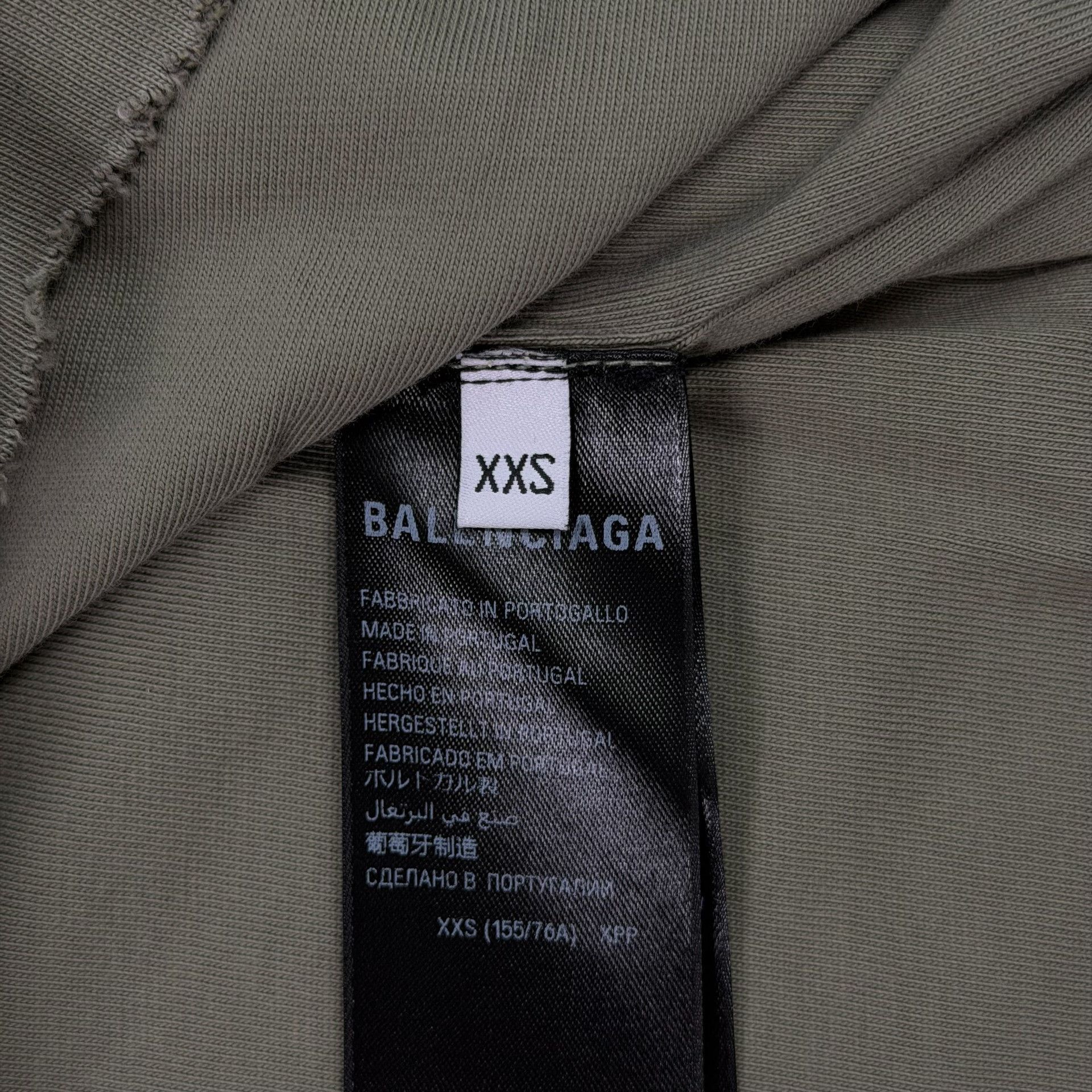 Balenciaga Balenciaga Embroidered Logo Distressed T-Shirt XXS Size US XXS / EU 40 - 6 Thumbnail