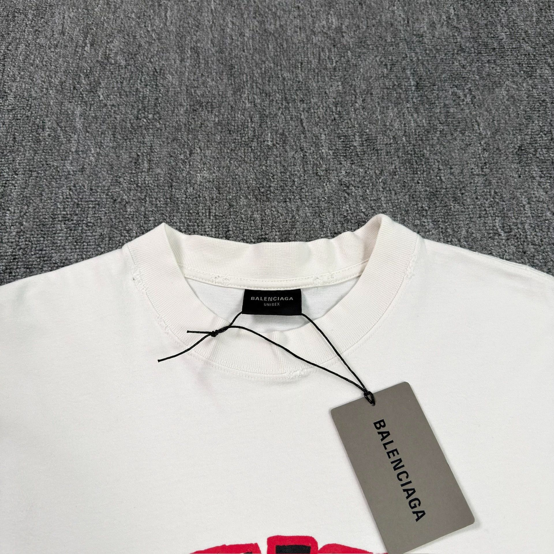 Balenciaga Balenciaga Scissors Crest Graphic T-Shirt XS Size US XS / EU 42 / 0 - 3 Thumbnail