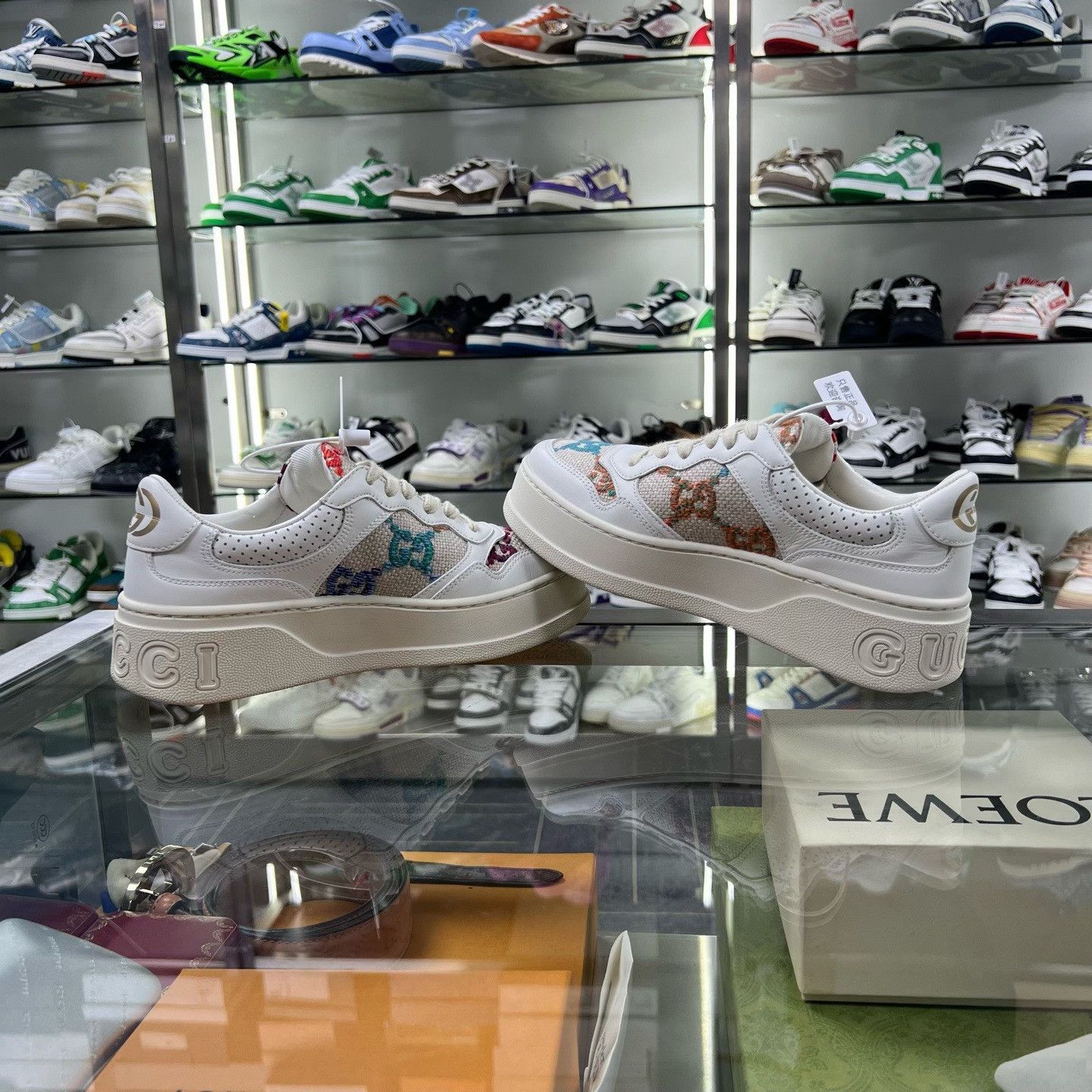 Gucci Gucci Lowtop Sneakers it_36-5 Women Size US 6.5 / IT 36.5 - 4 Thumbnail