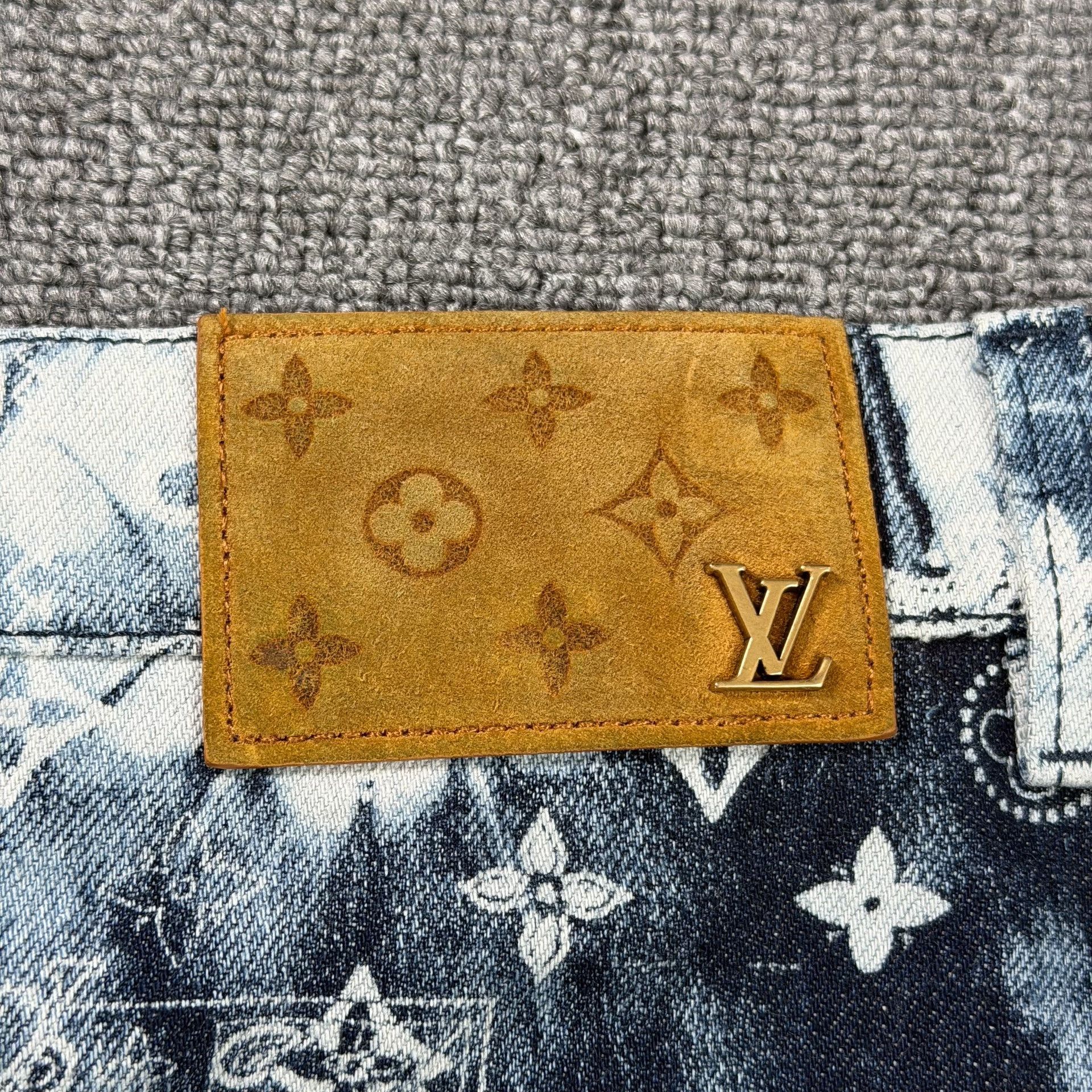 Louis Vuitton Louis Vuitton Monogram Bandana Denim Shorts 34 Size US 34 / EU 50 - 7 Thumbnail
