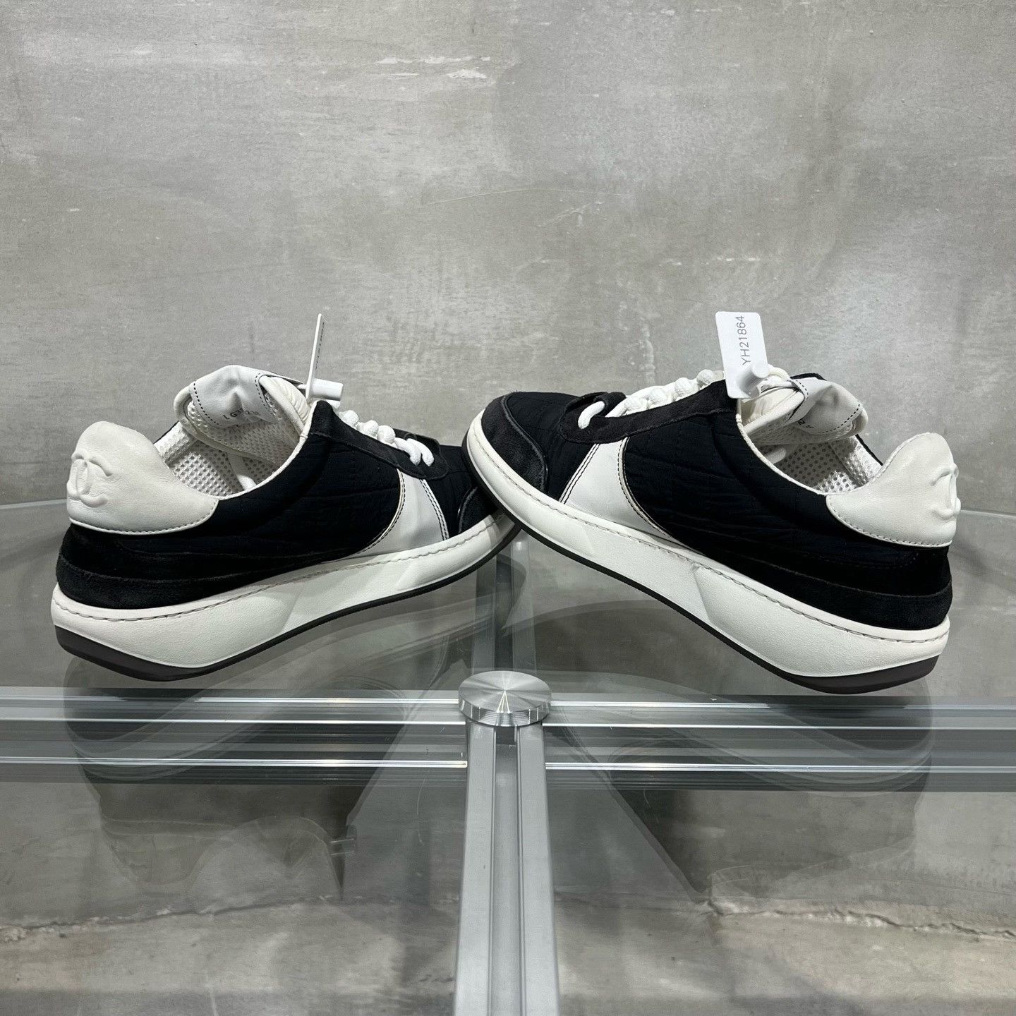 Chanel Chanel Leather Black Lowtop Sneakers it_38 Women Size US 8 / IT 38 - 5 Thumbnail