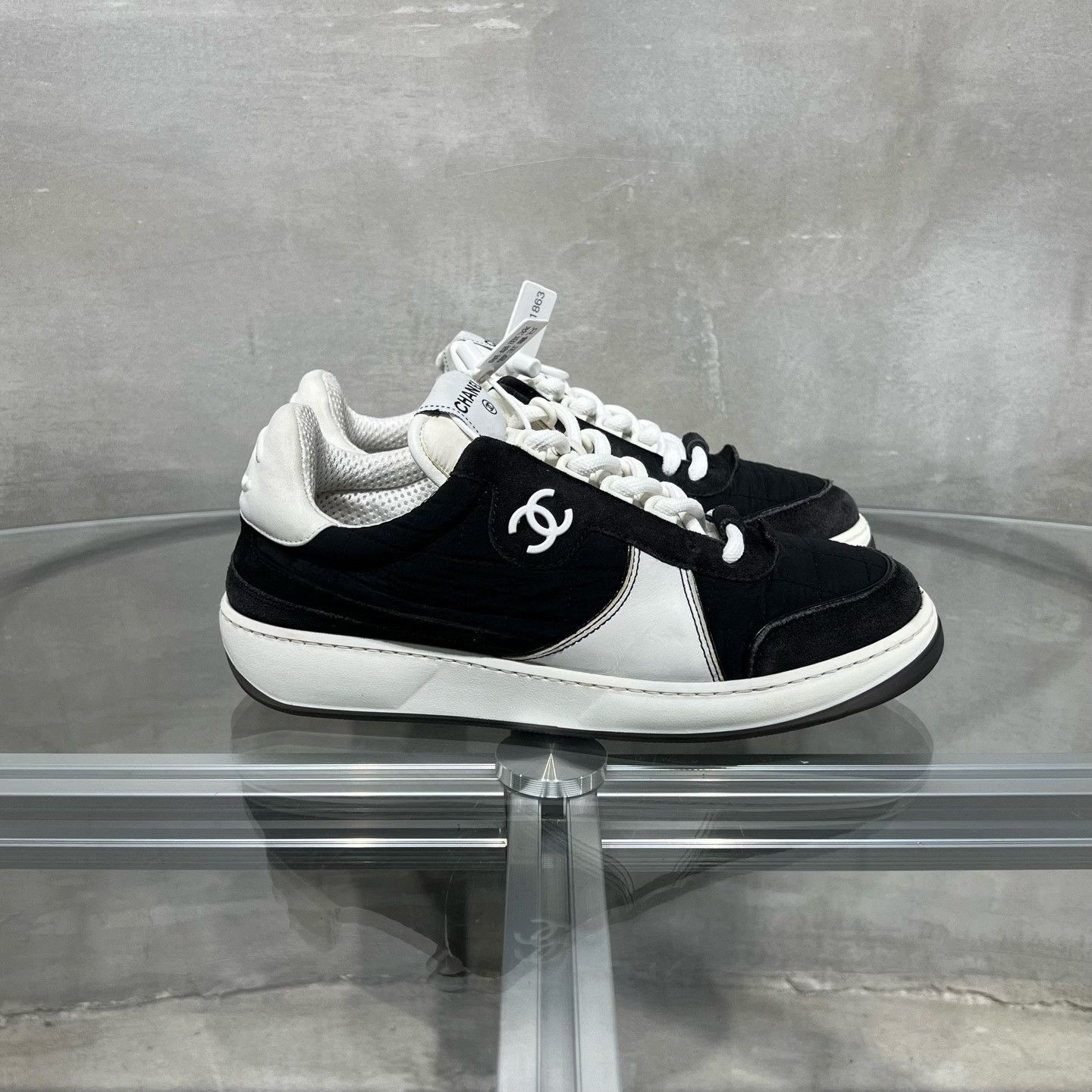 Chanel Chanel Leather Black Lowtop Sneakers it_38 Women Size US 8 / IT 38 - 4 Thumbnail