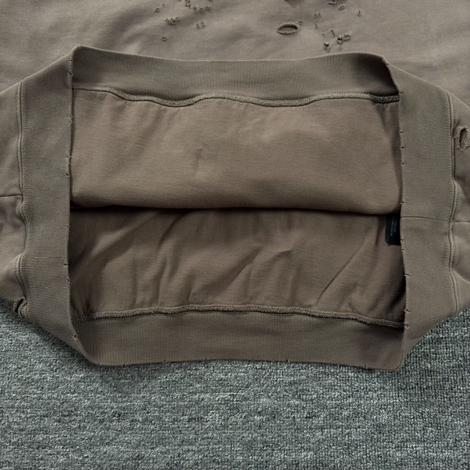 Balenciaga Balenciaga Distressed Logo Hoodie M Size US M / EU 48-50 / 2 - 3 Thumbnail