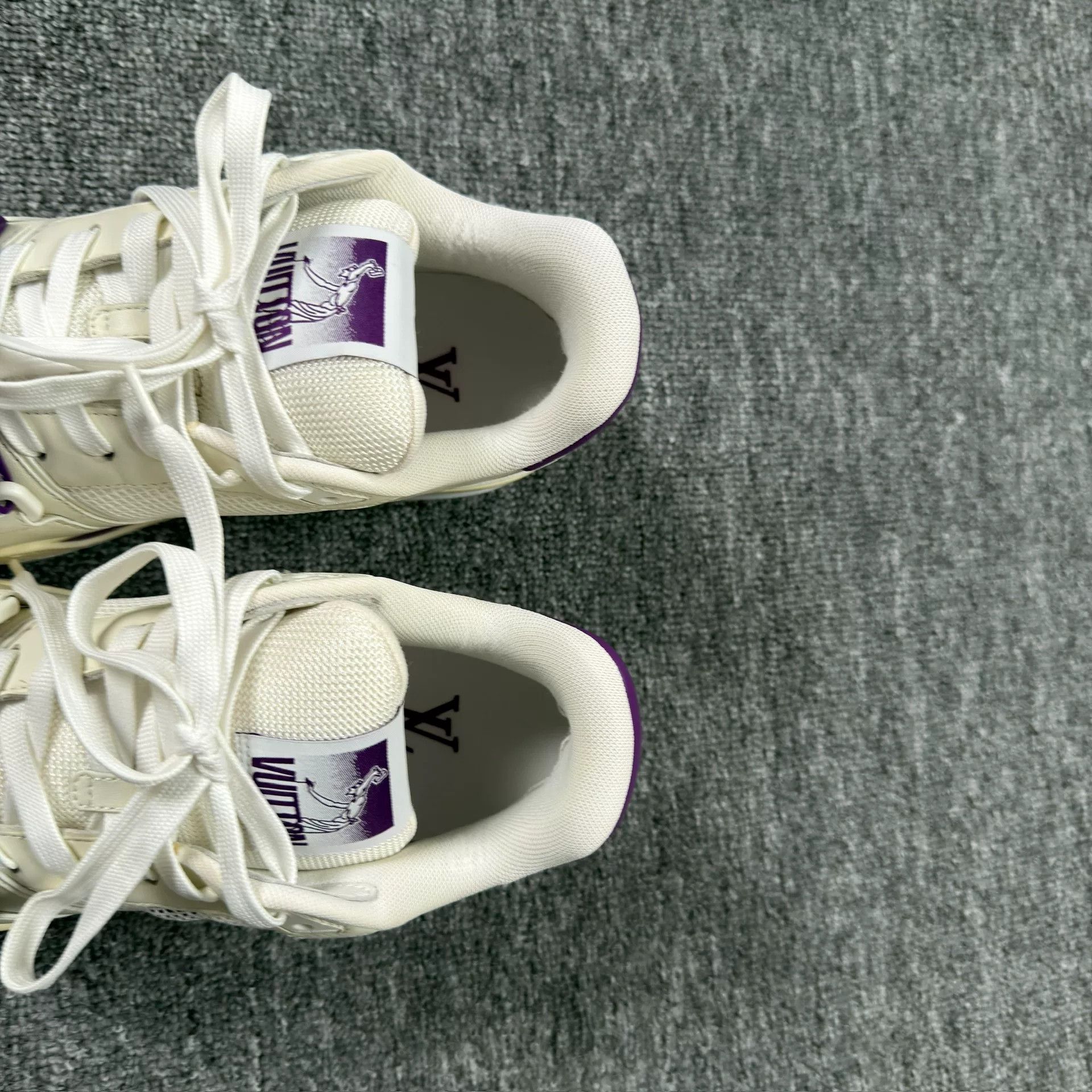 Louis Vuitton Louis Vuitton Purple White Velcro Trainer Sneakers Size 8 Size US 8 / EU 41 - 5 Thumbnail