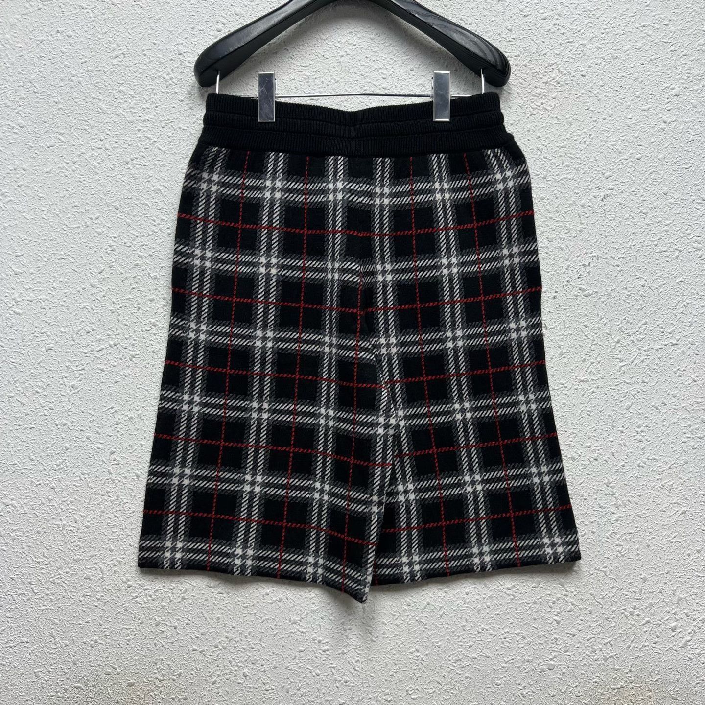 Burberry Burberry Knit Plaid Shorts 30 Men Size US 30 / EU 46 - 2 Thumbnail